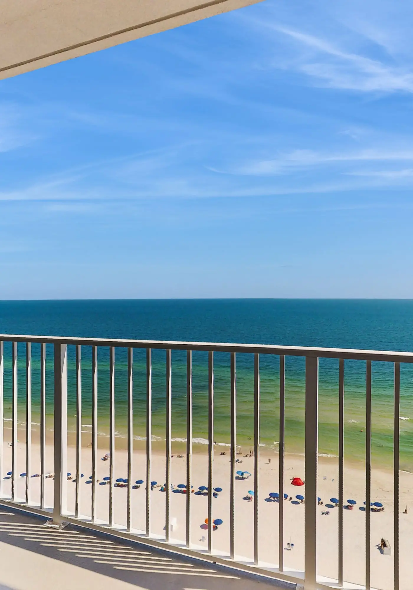 Gulf front beach condo with multiple community pools & sauna