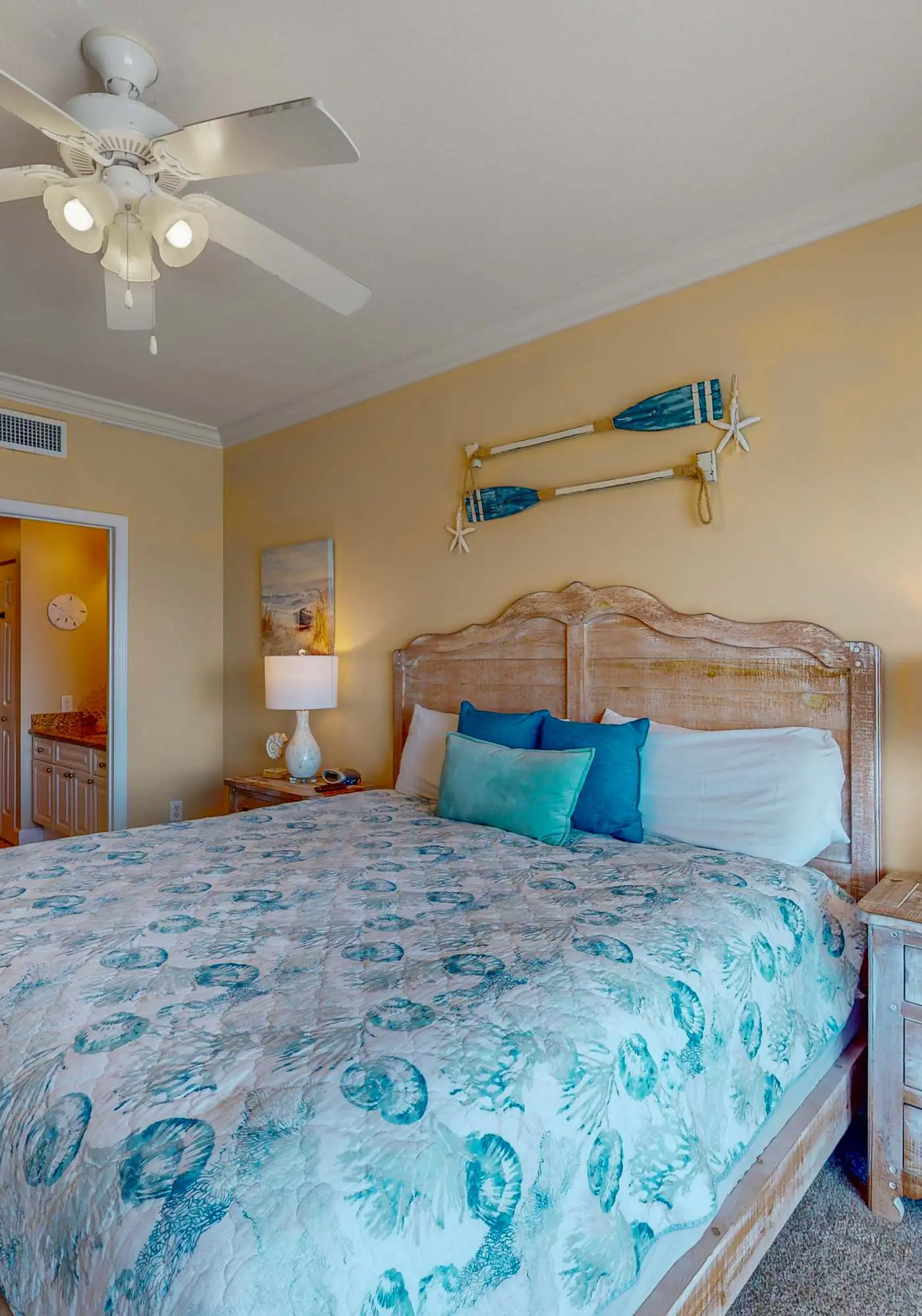 Waterfront condo w/ swim through indoor/outdoor community pools, hot tub & sauna