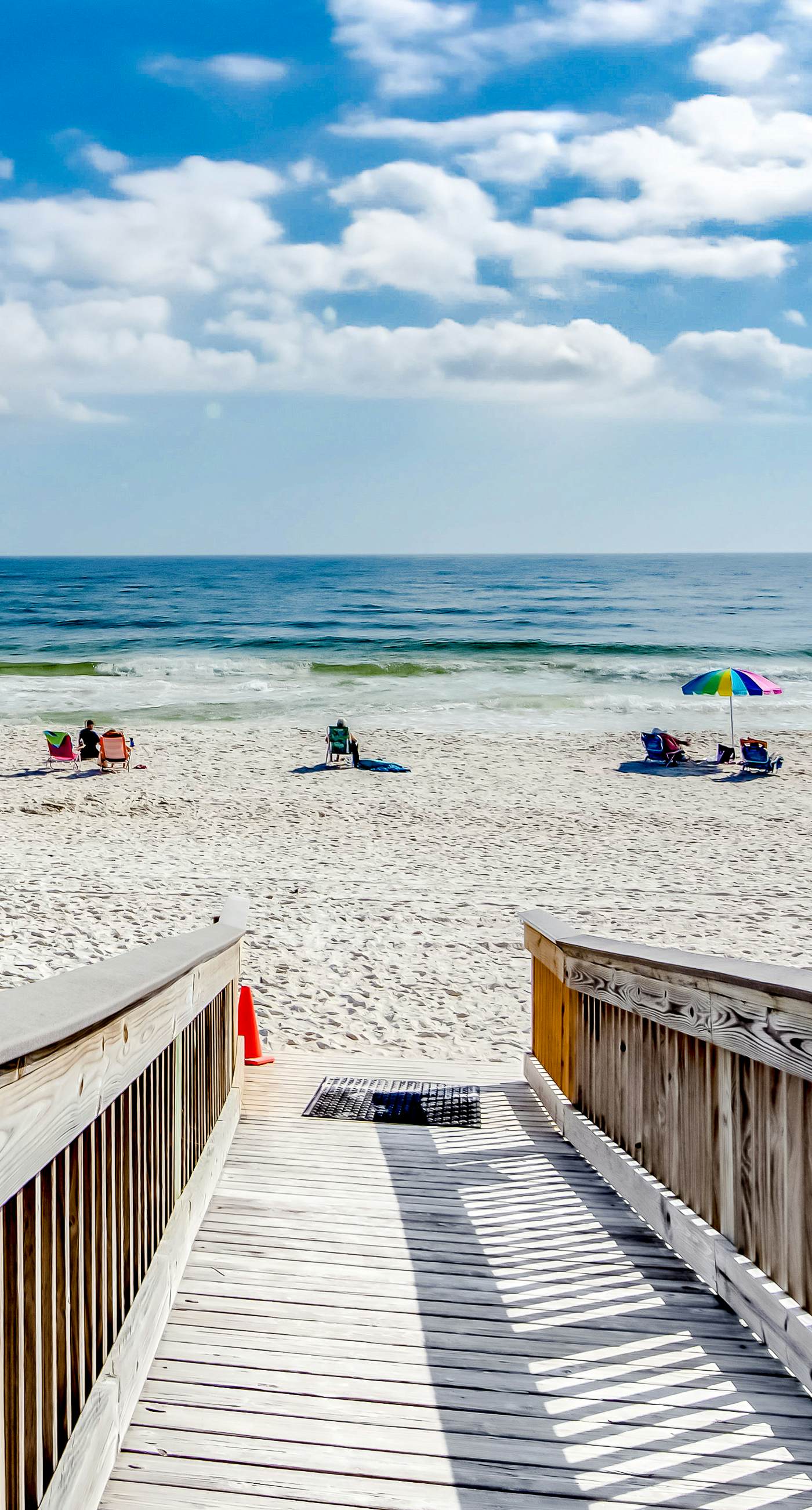 Spacious beachfront condo with outdoor pool & Gulf views