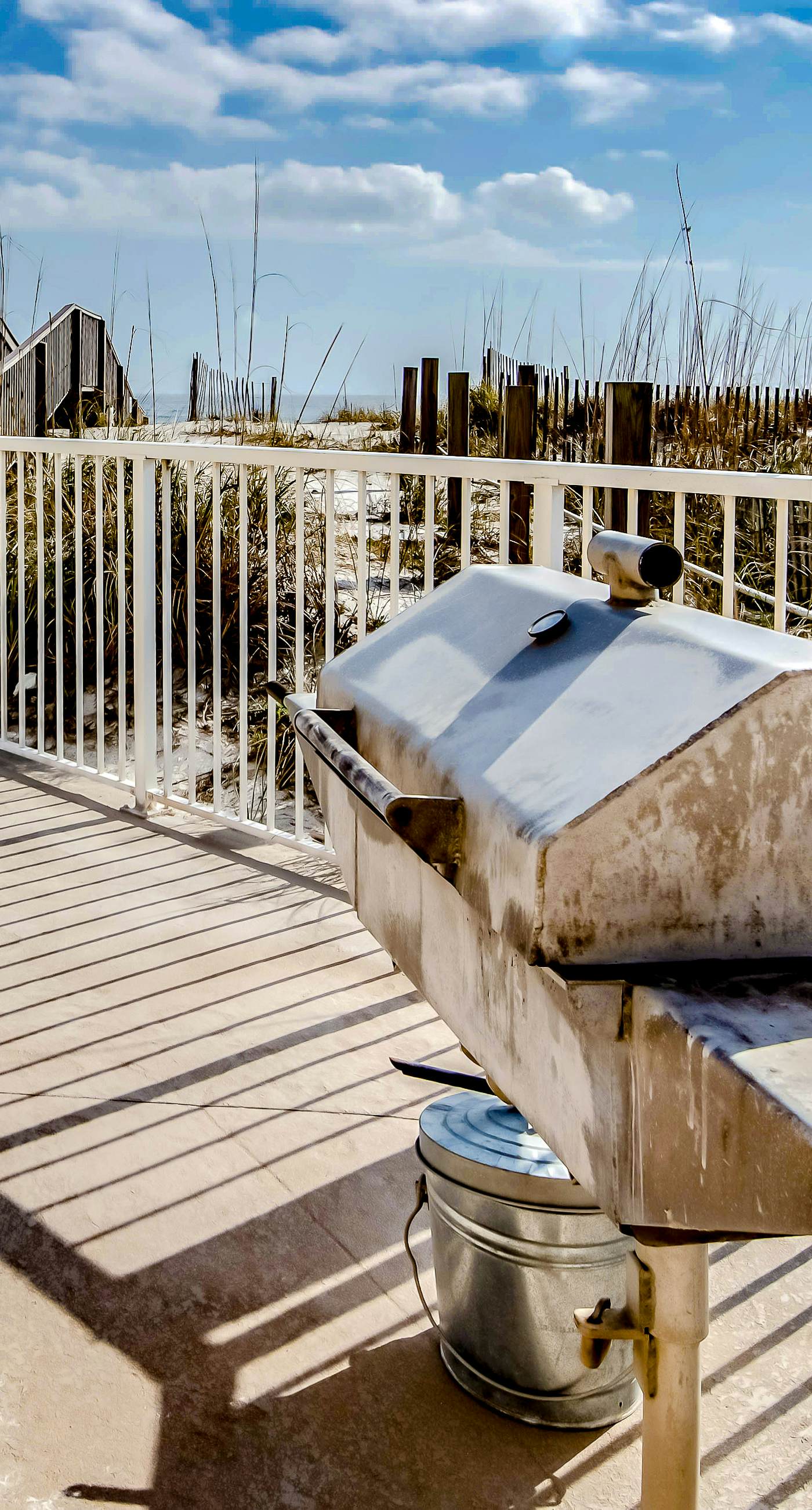 Spacious beachfront condo with outdoor pool & Gulf views