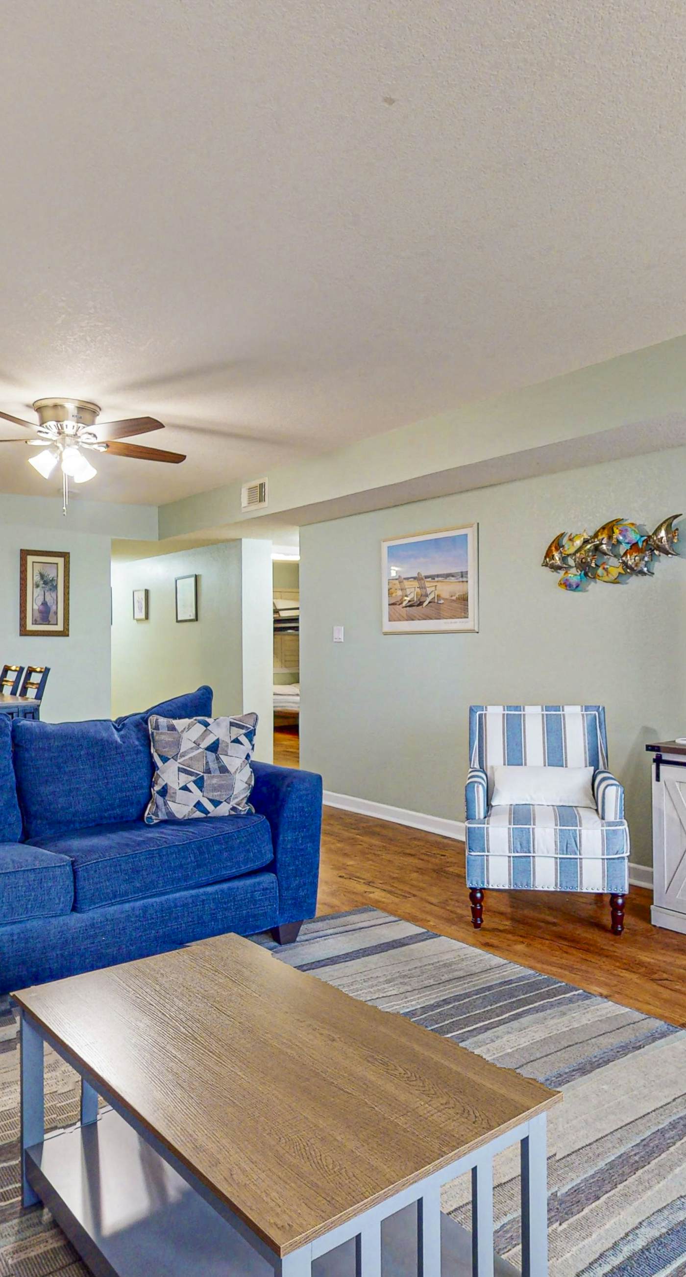 Spacious beachfront condo with outdoor pool & Gulf views