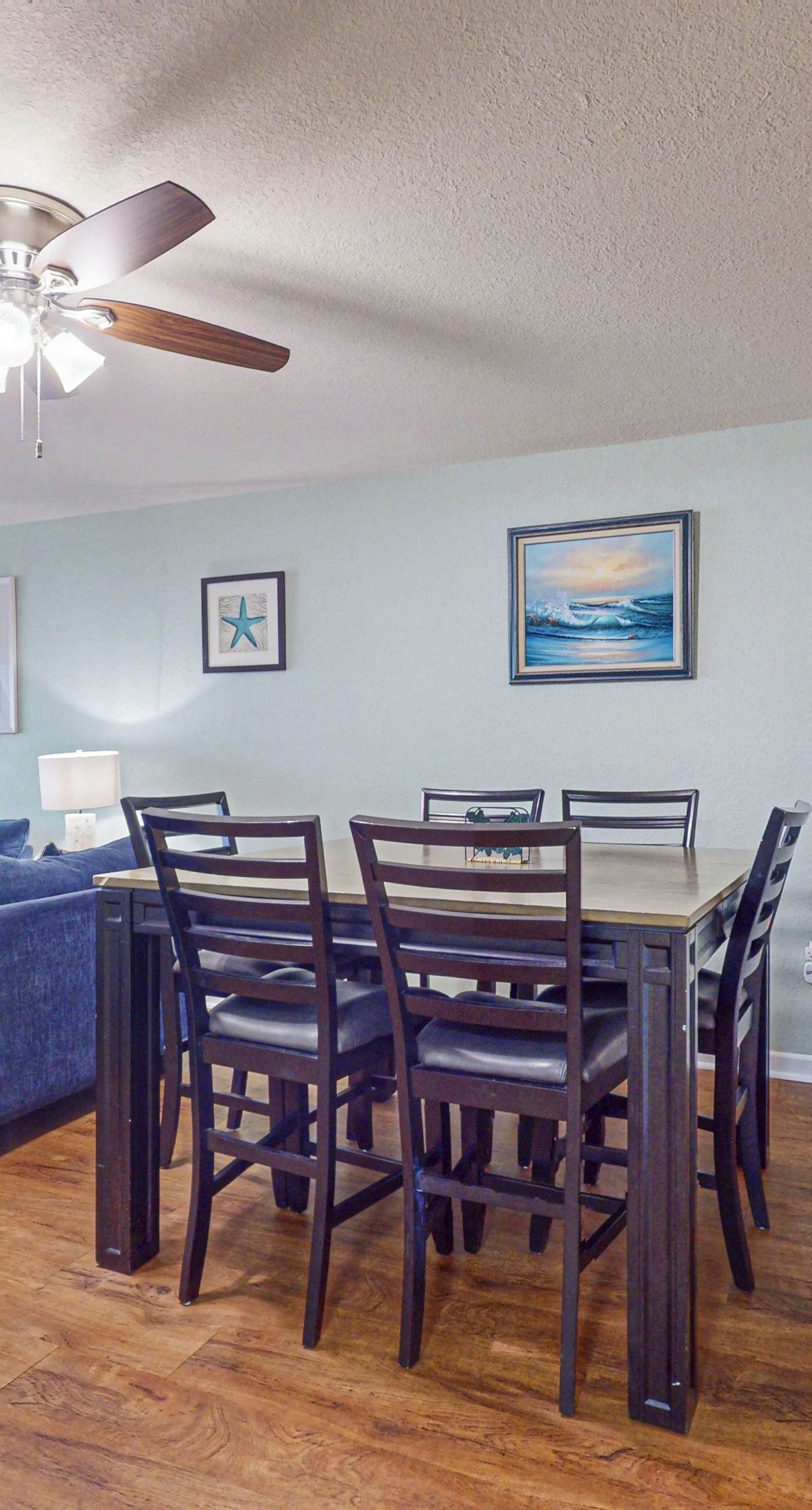 Spacious beachfront condo with outdoor pool & Gulf views