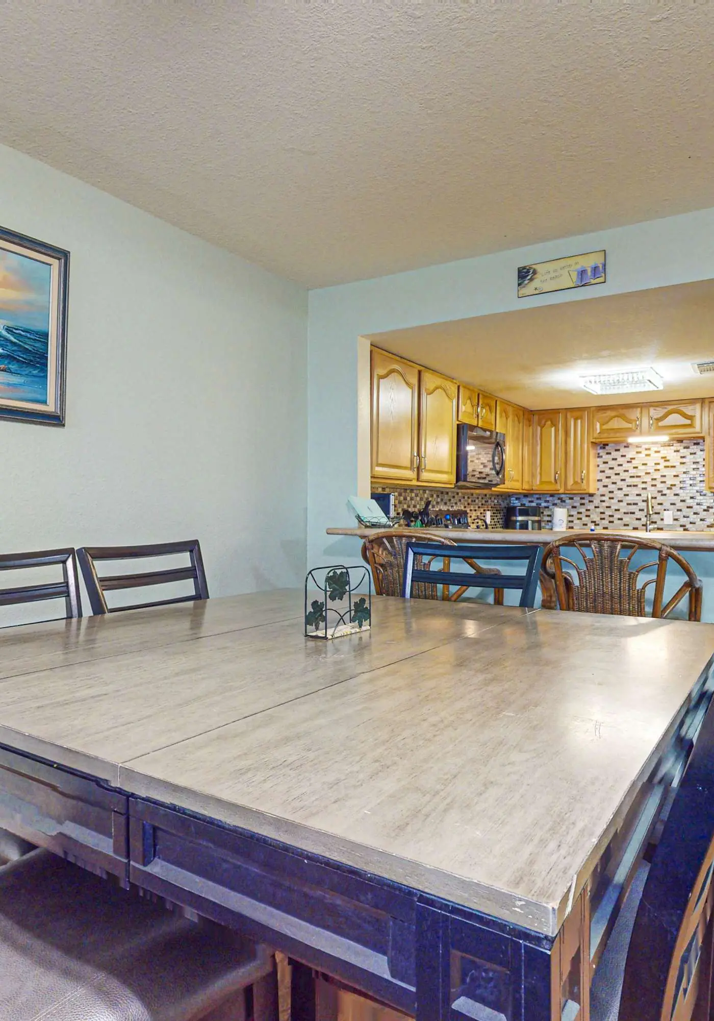 Spacious beachfront condo with outdoor pool & Gulf views