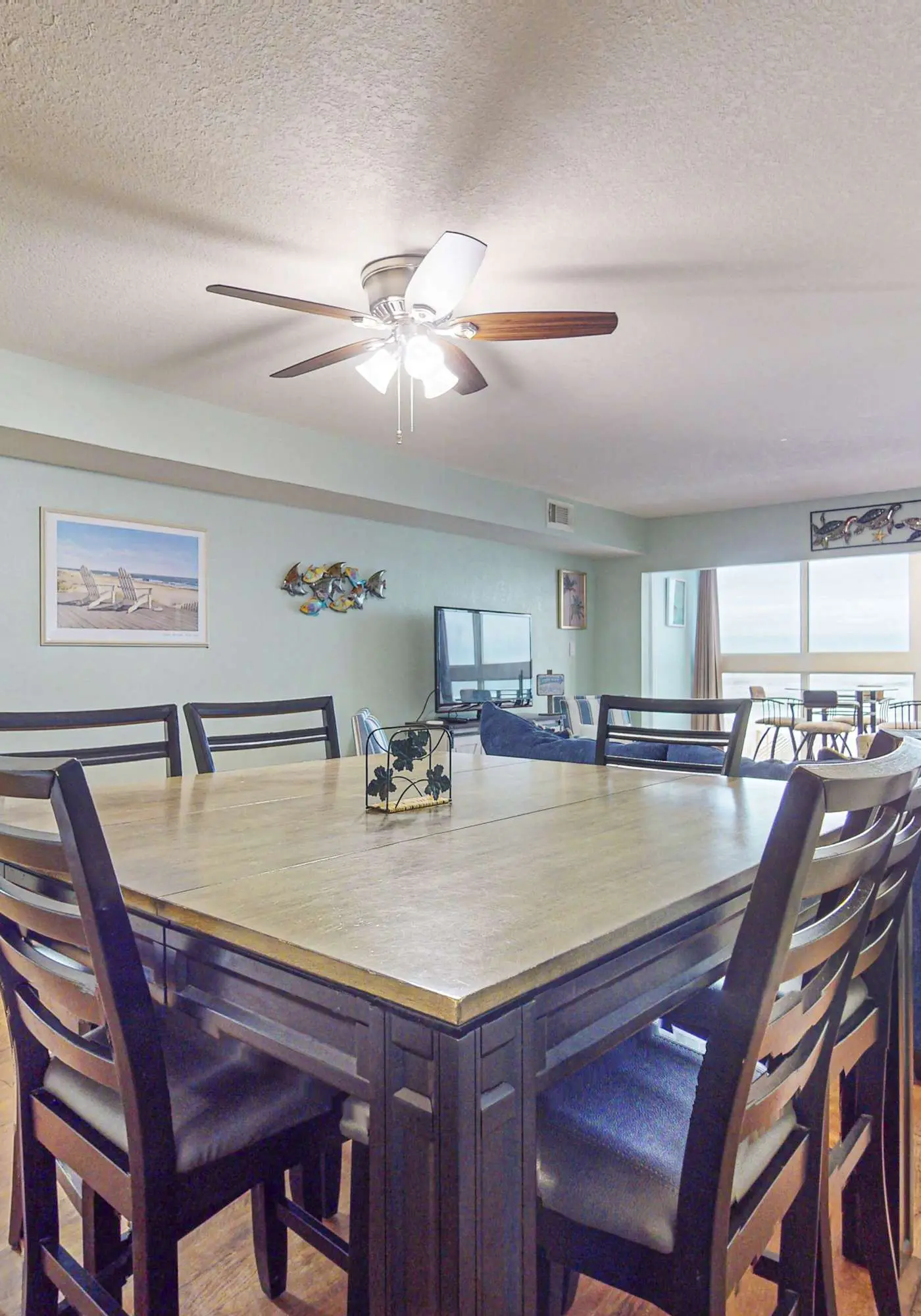 Spacious beachfront condo with outdoor pool & Gulf views