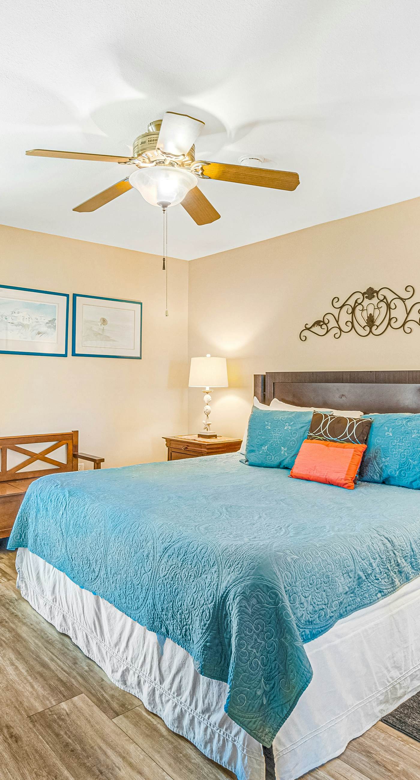 Sunny, Gulf-front beach condo with central AC & a pool