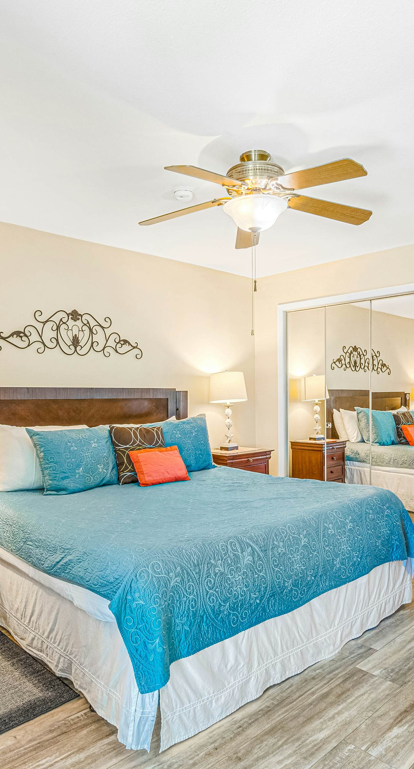 Sunny, Gulf-front beach condo with central AC & a pool