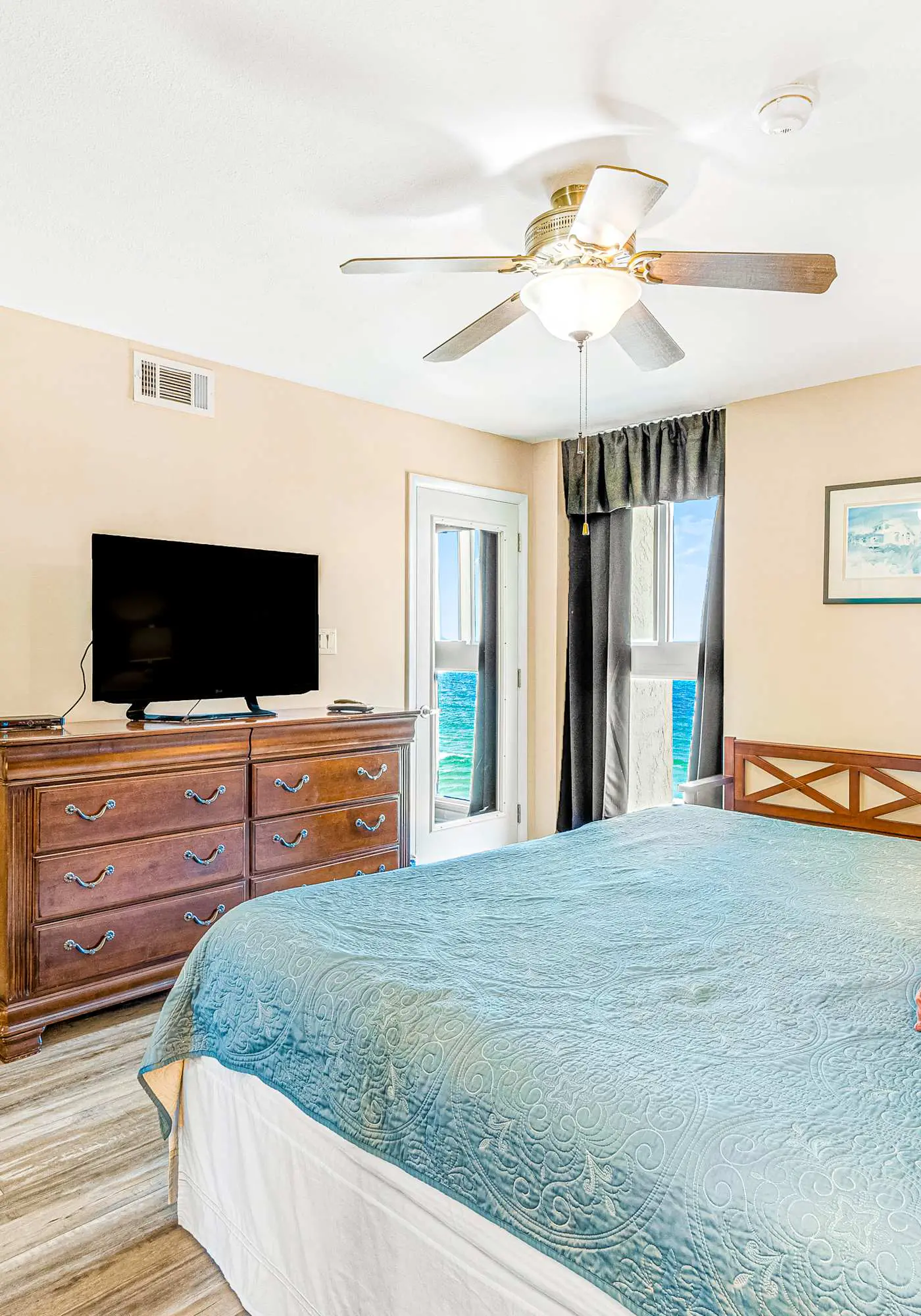 Sunny, Gulf-front beach condo with central AC & a pool