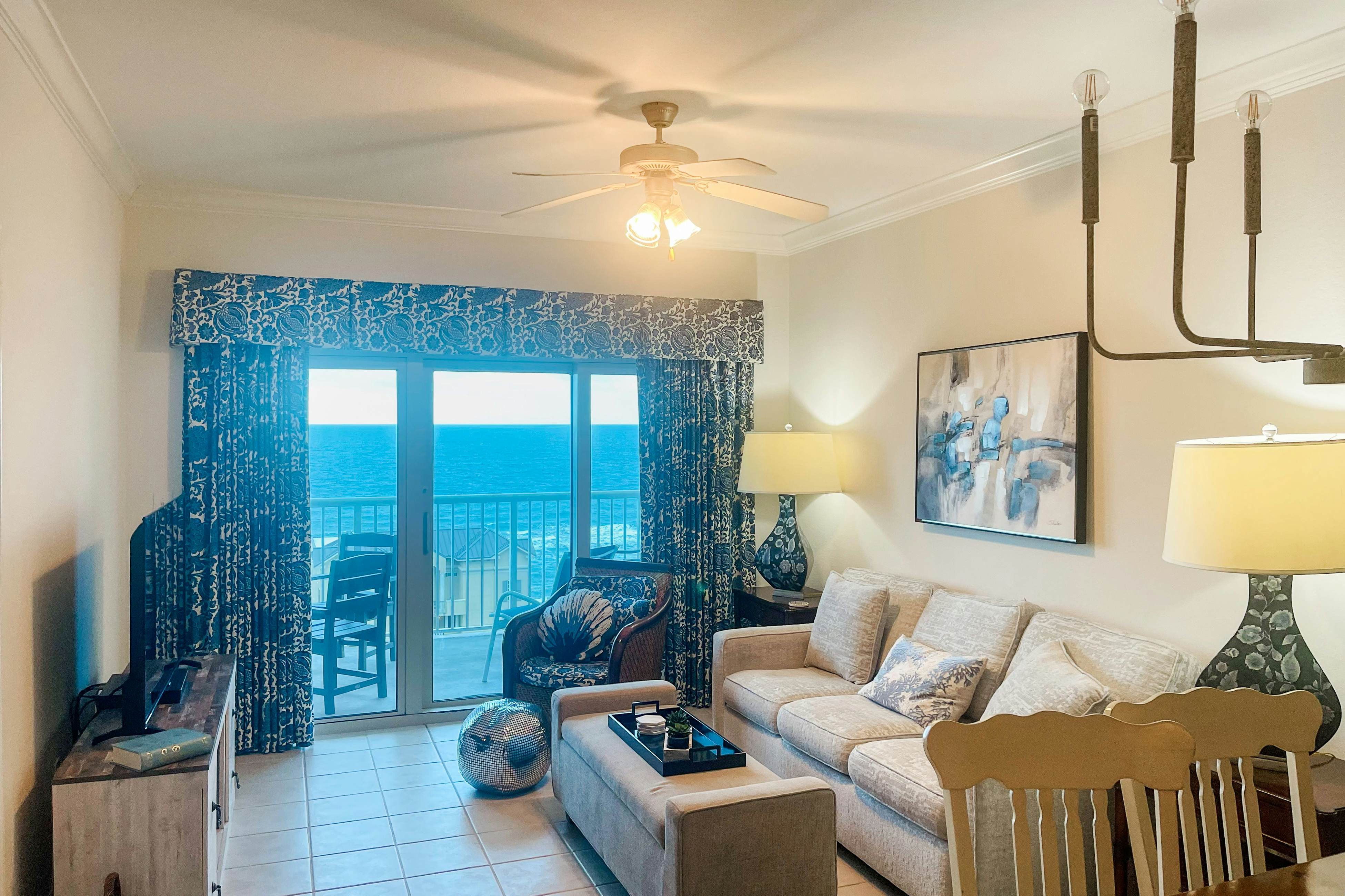 Bright & breezy condo with Gulf view, pools & beach access