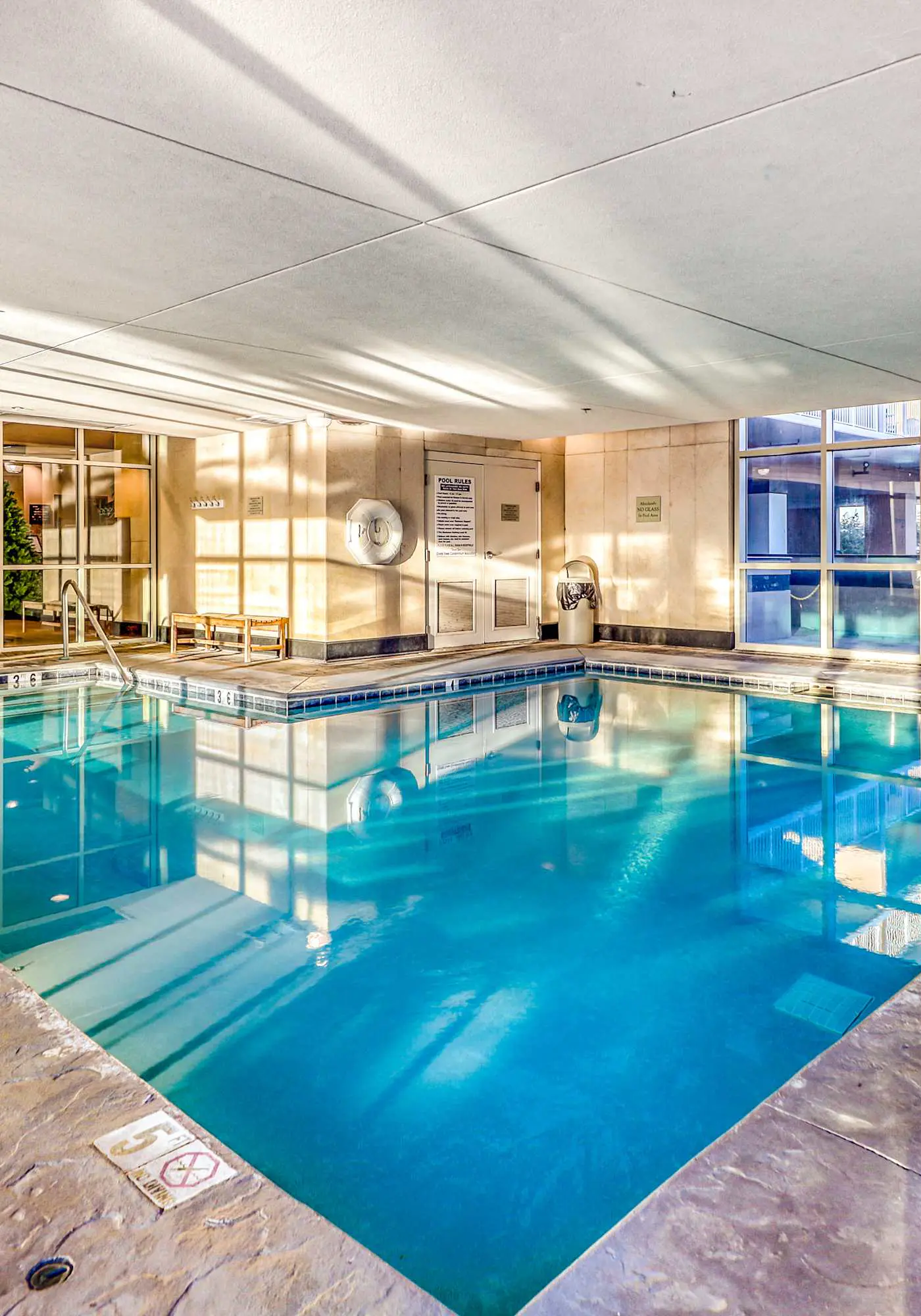 Bright & breezy condo with Gulf view, pools & beach access