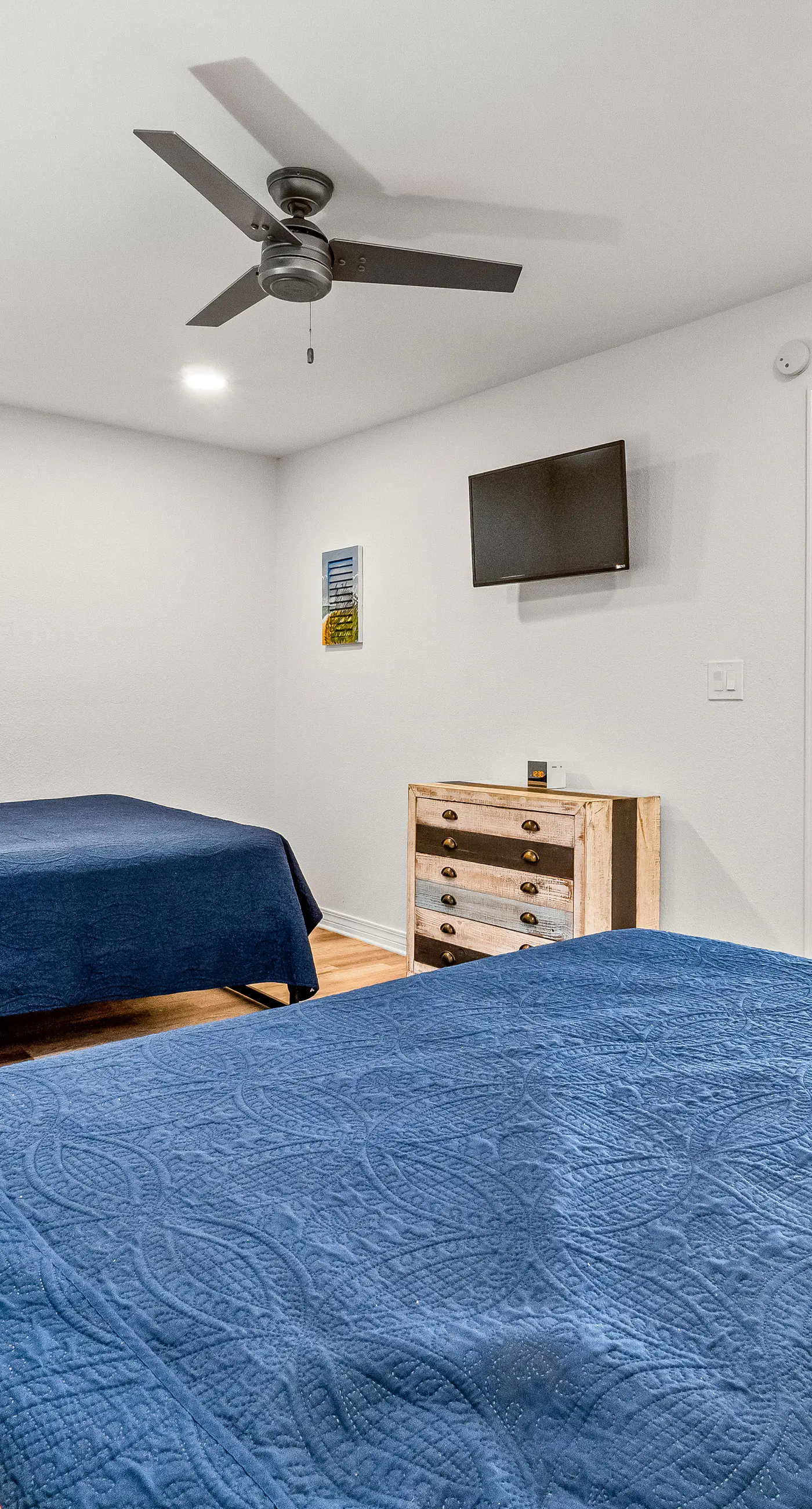 Amazing Condo wFree WiFi, Central AC, Shared Pool, Deck, Water Views