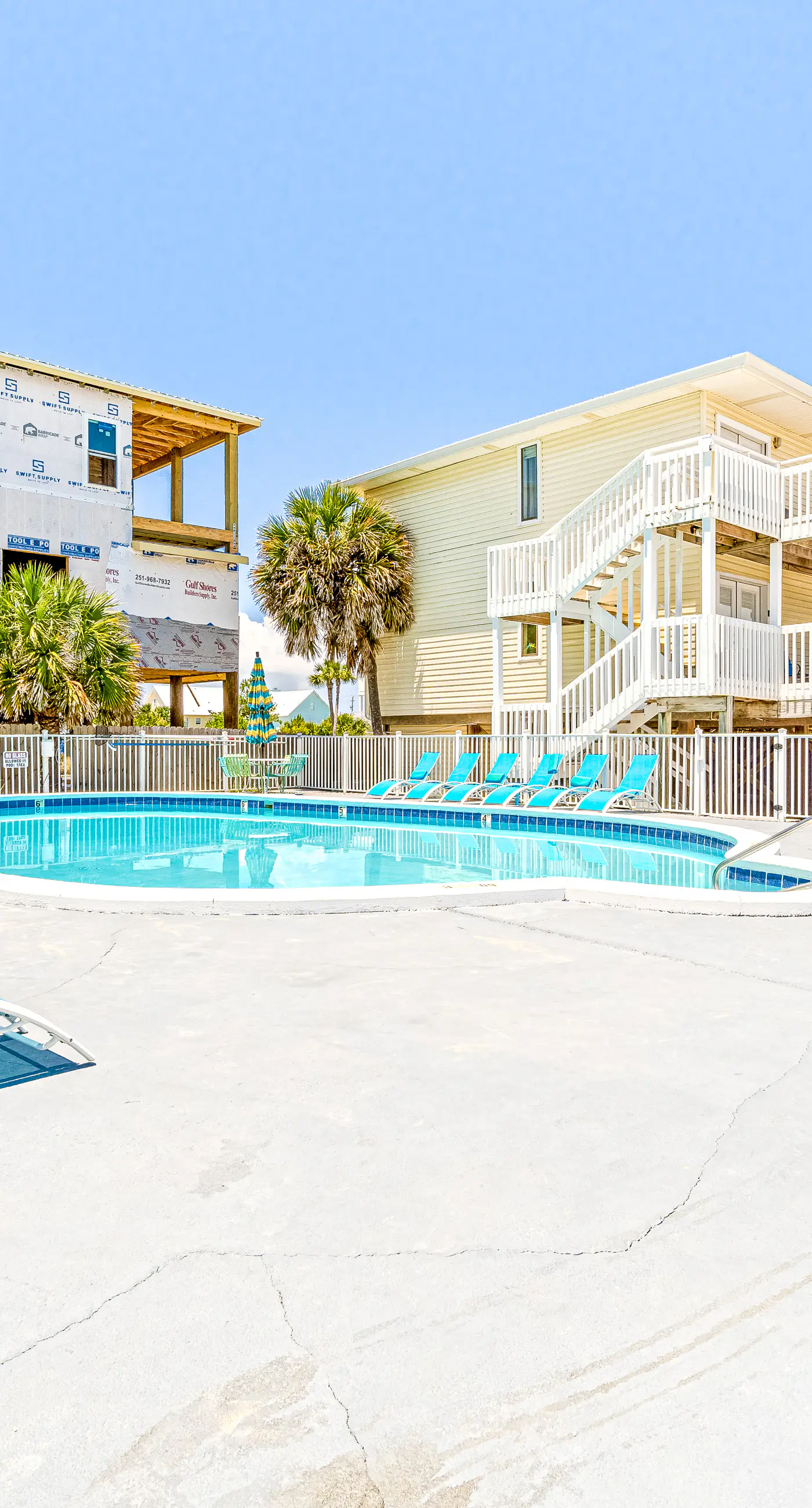 Amazing Condo wFree WiFi, Central AC, Shared Pool, Deck, Water Views