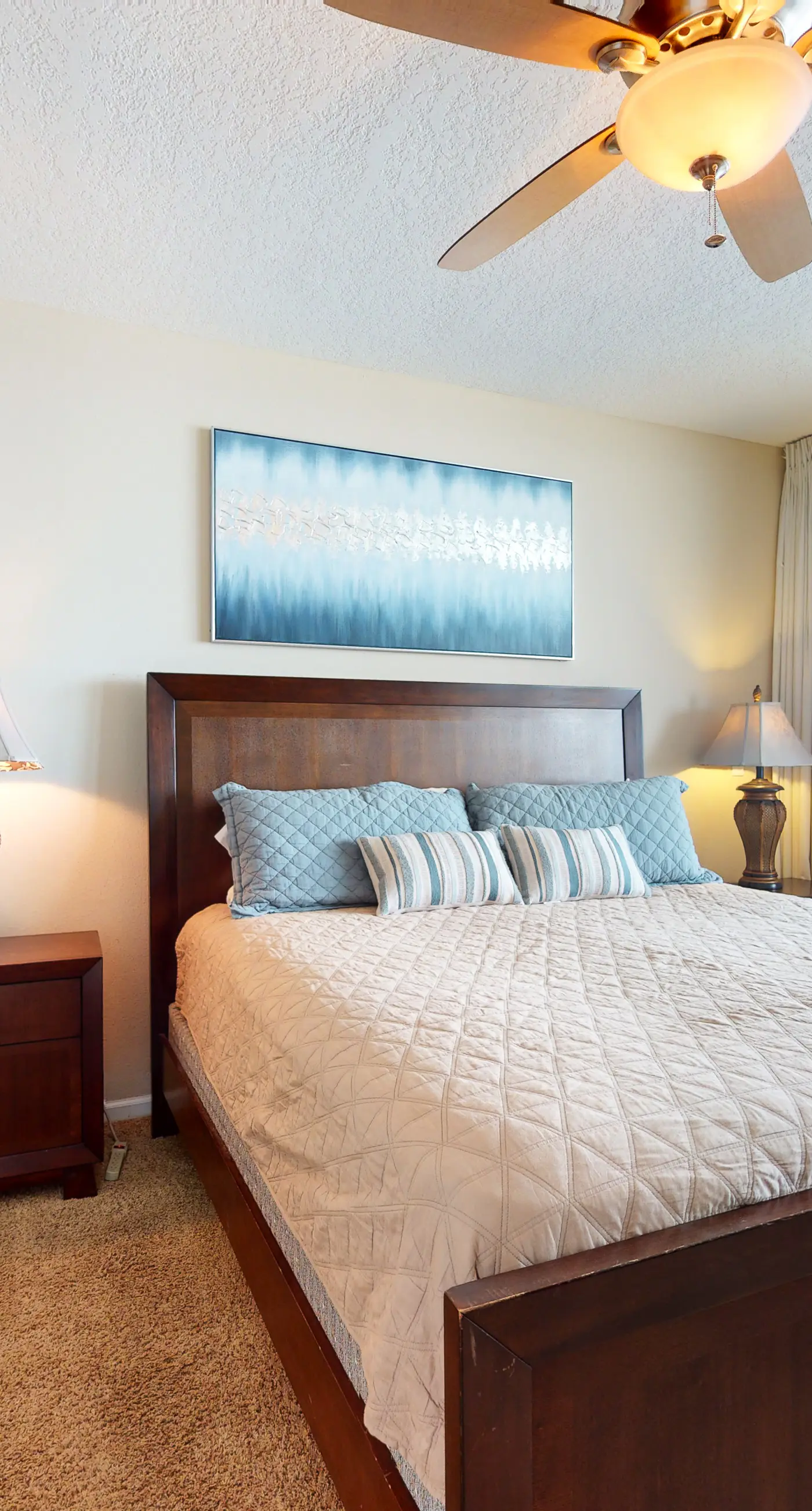 Close to Beach The Colonnades, Stellar Gulf-Front Gem, Pool, Sauna, Gym