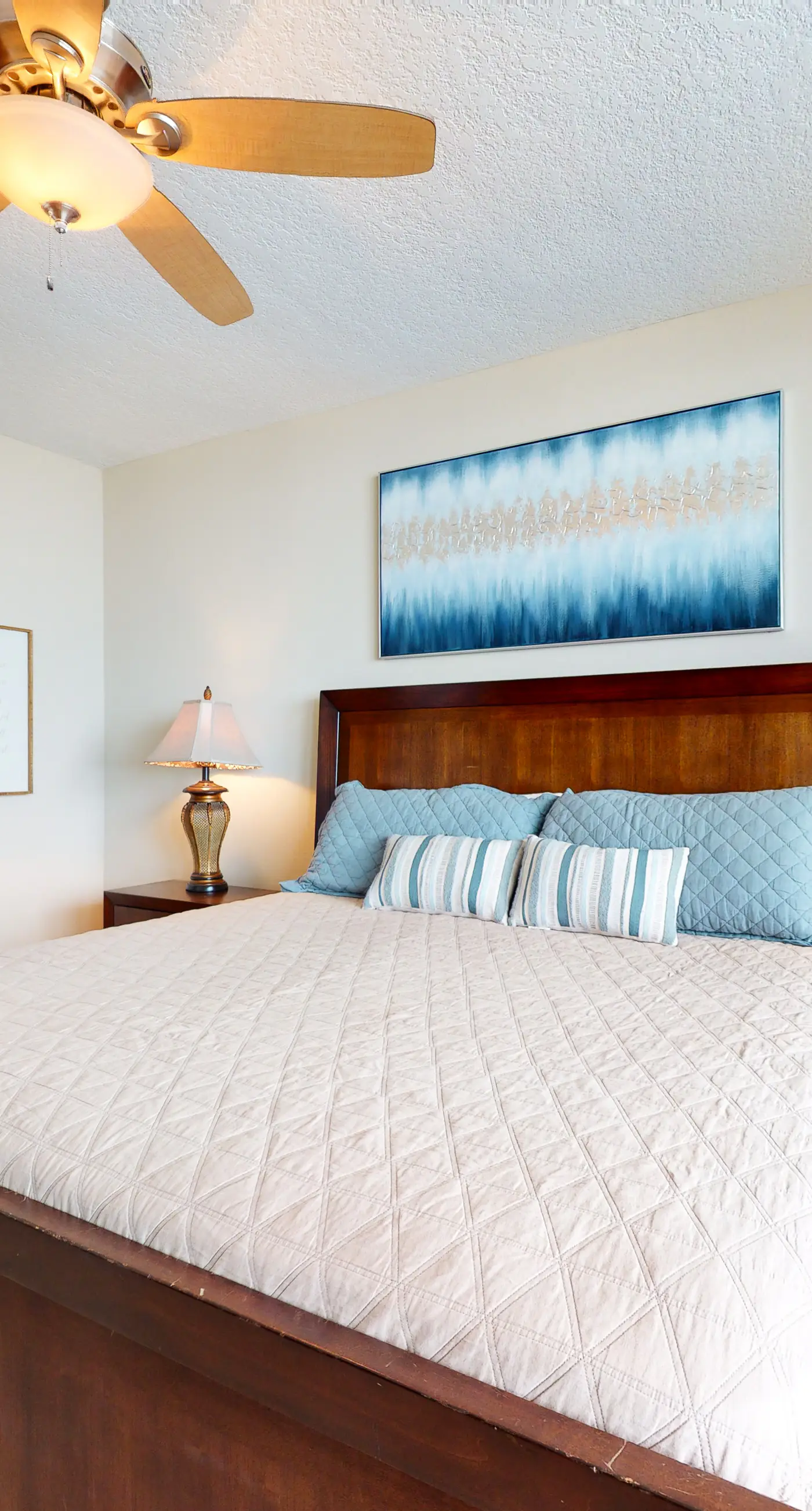 Close to Beach The Colonnades, Stellar Gulf-Front Gem, Pool, Sauna, Gym