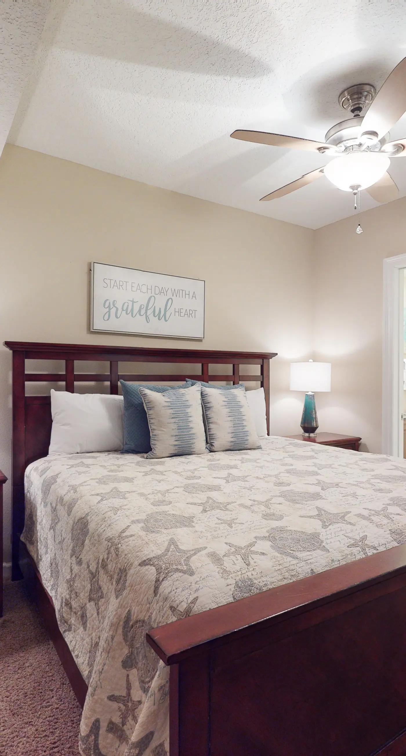 Close to Beach The Colonnades, Stellar Gulf-Front Gem, Pool, Sauna, Gym