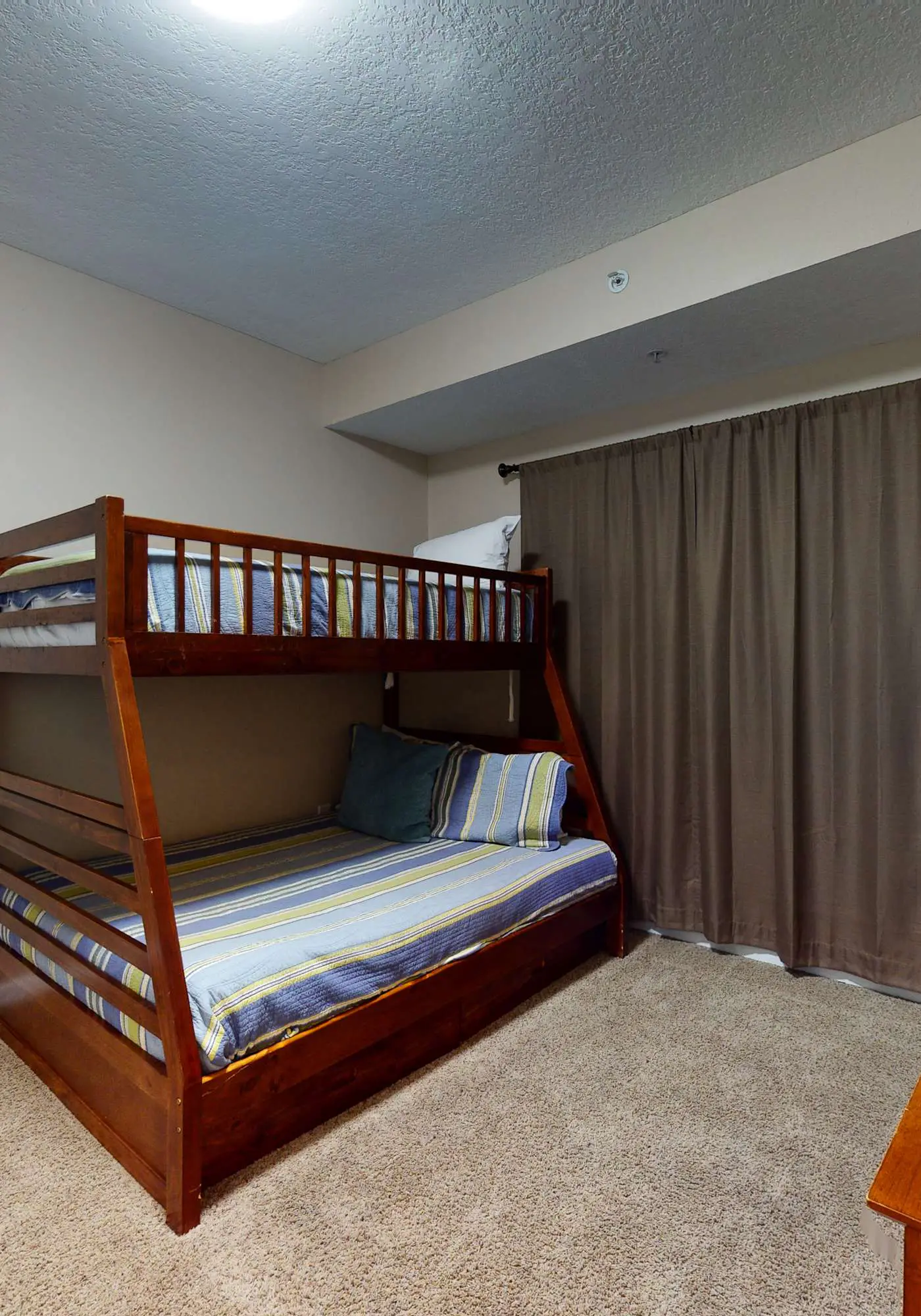 Close to Beach The Colonnades, Stellar Gulf-Front Gem, Pool, Sauna, Gym
