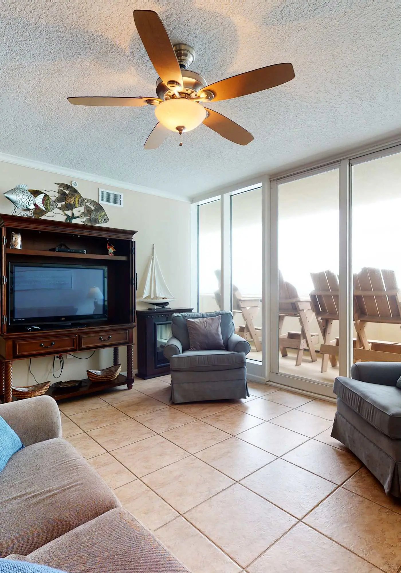 Close to Beach The Colonnades, Stellar Gulf-Front Gem, Pool, Sauna, Gym