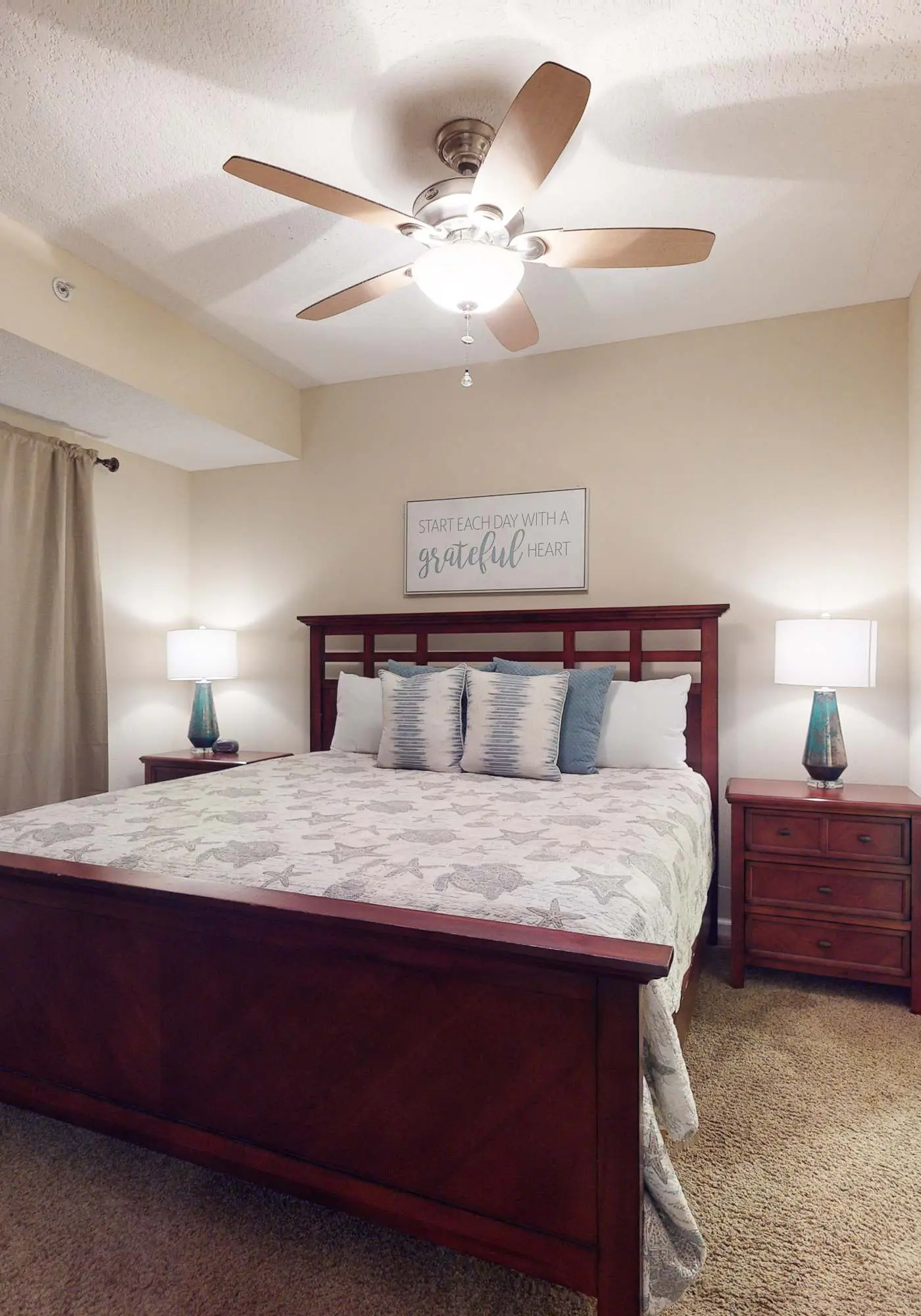 Close to Beach The Colonnades, Stellar Gulf-Front Gem, Pool, Sauna, Gym