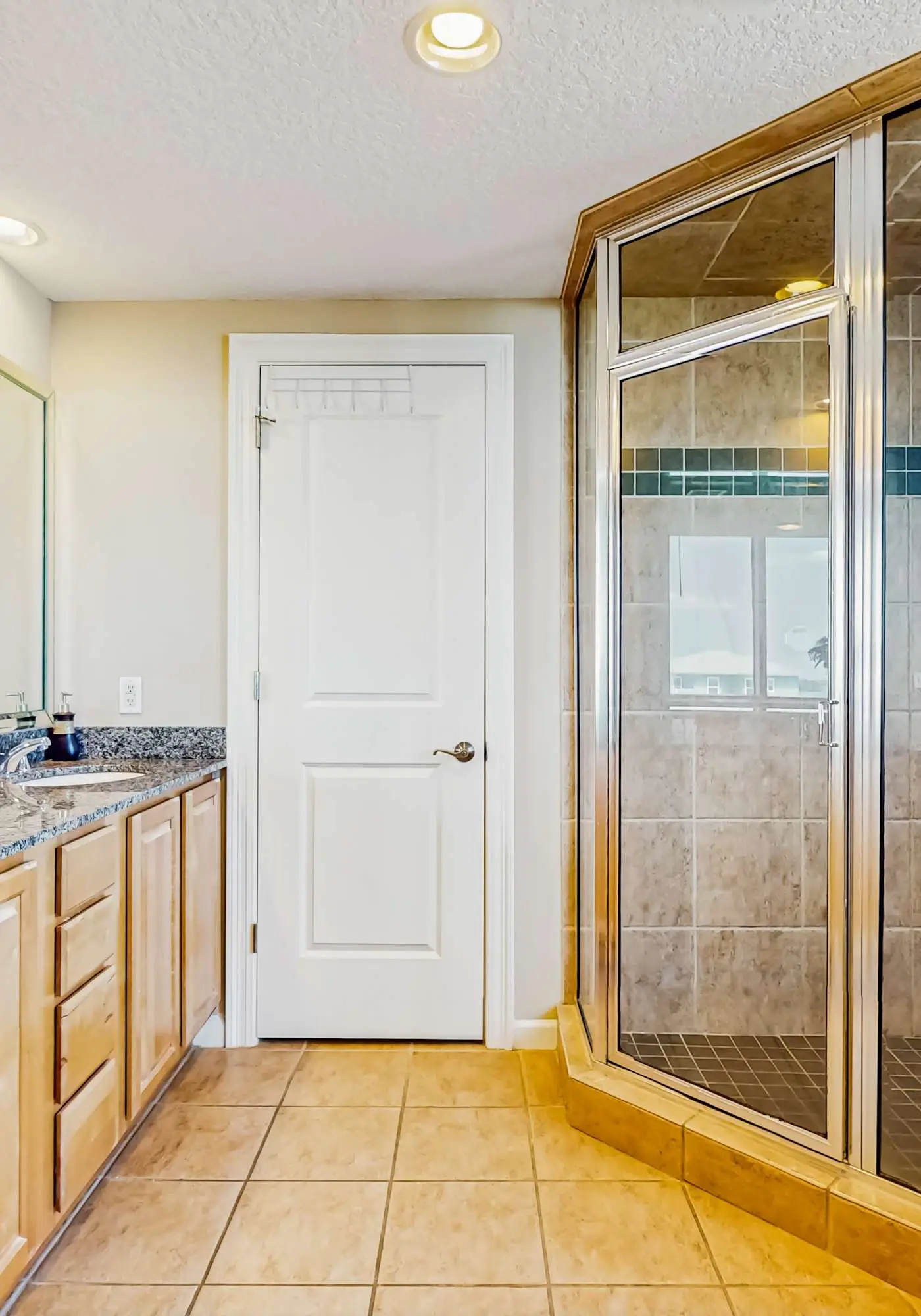 Gulf-Front Condo with Shared Outdoor Pool, Private Balcony, Great Views, Central AC