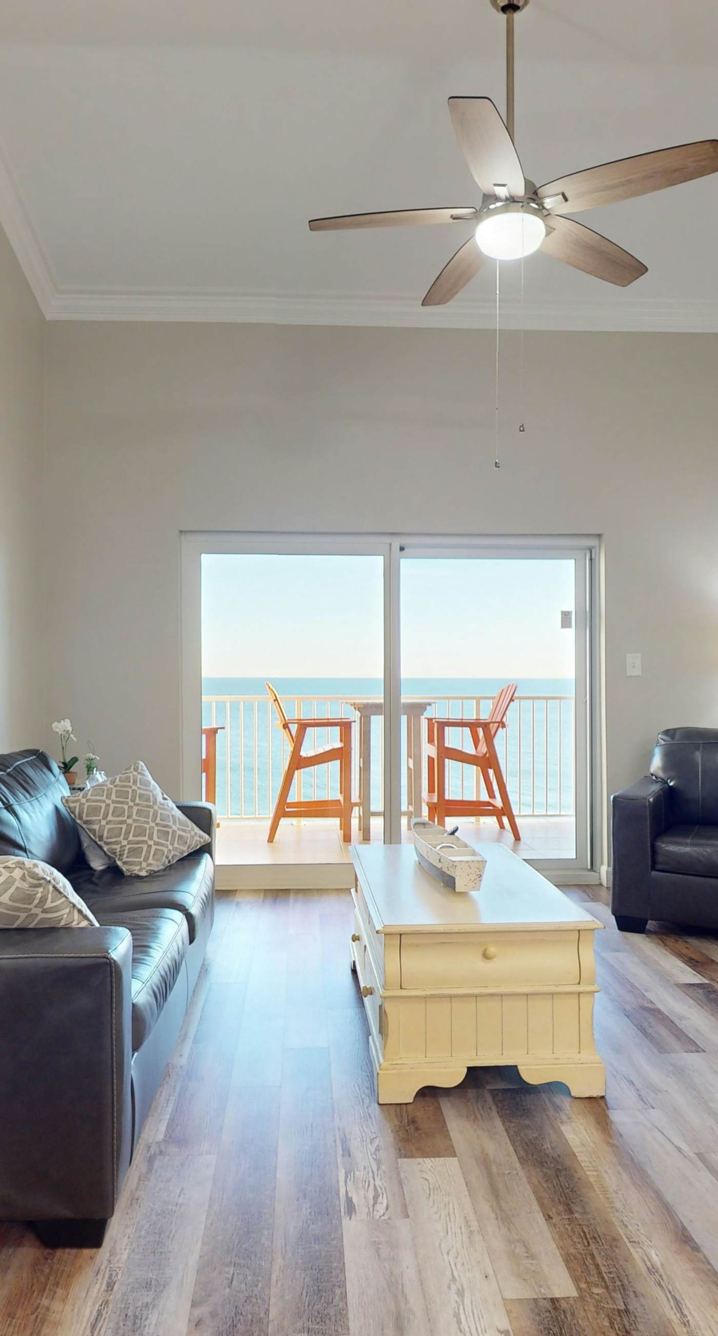 Delightful beachfront condo w/ a furnished balcony, views, & a shared pool