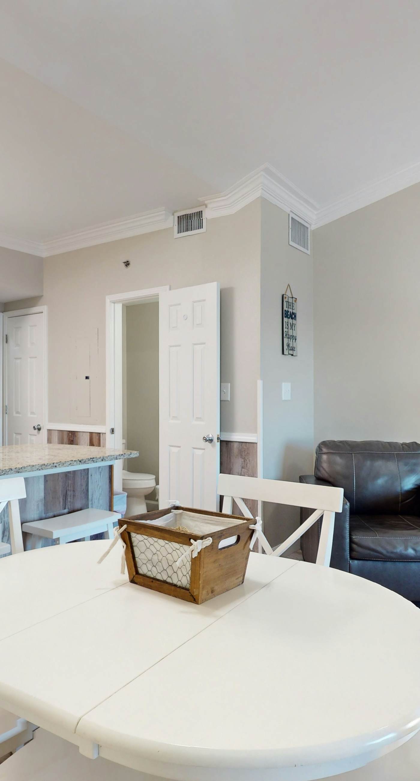 Delightful beachfront condo w/ a furnished balcony, views, & a shared pool