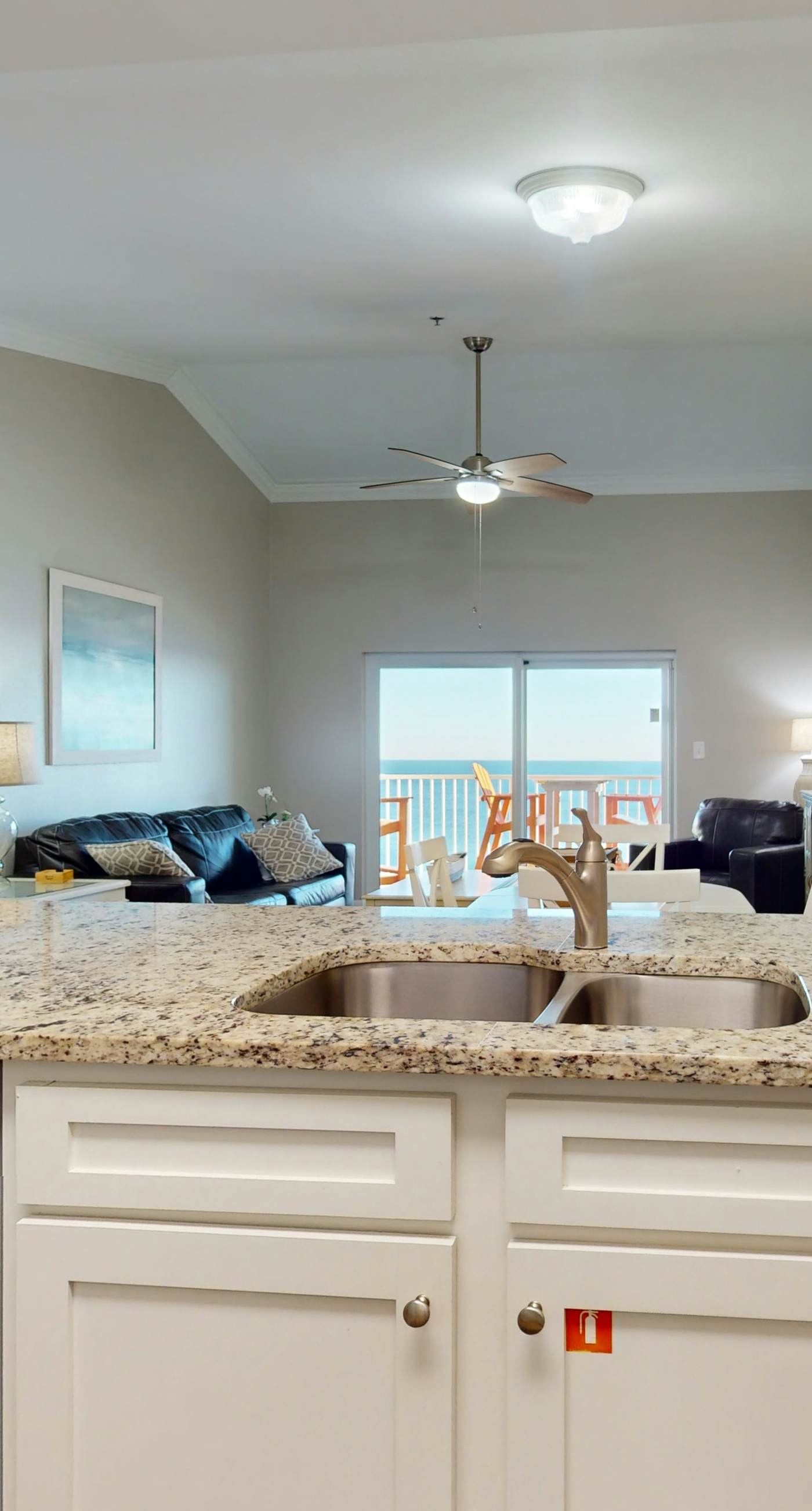 Delightful beachfront condo w/ a furnished balcony, views, & a shared pool