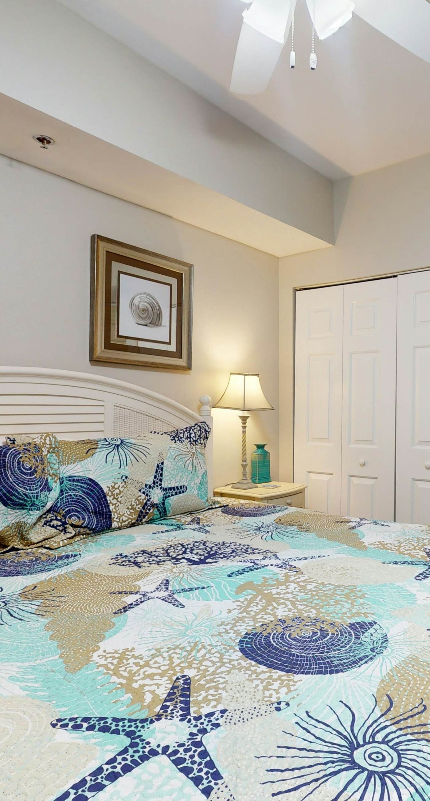 Delightful beachfront condo w/ a furnished balcony, views, & a shared pool