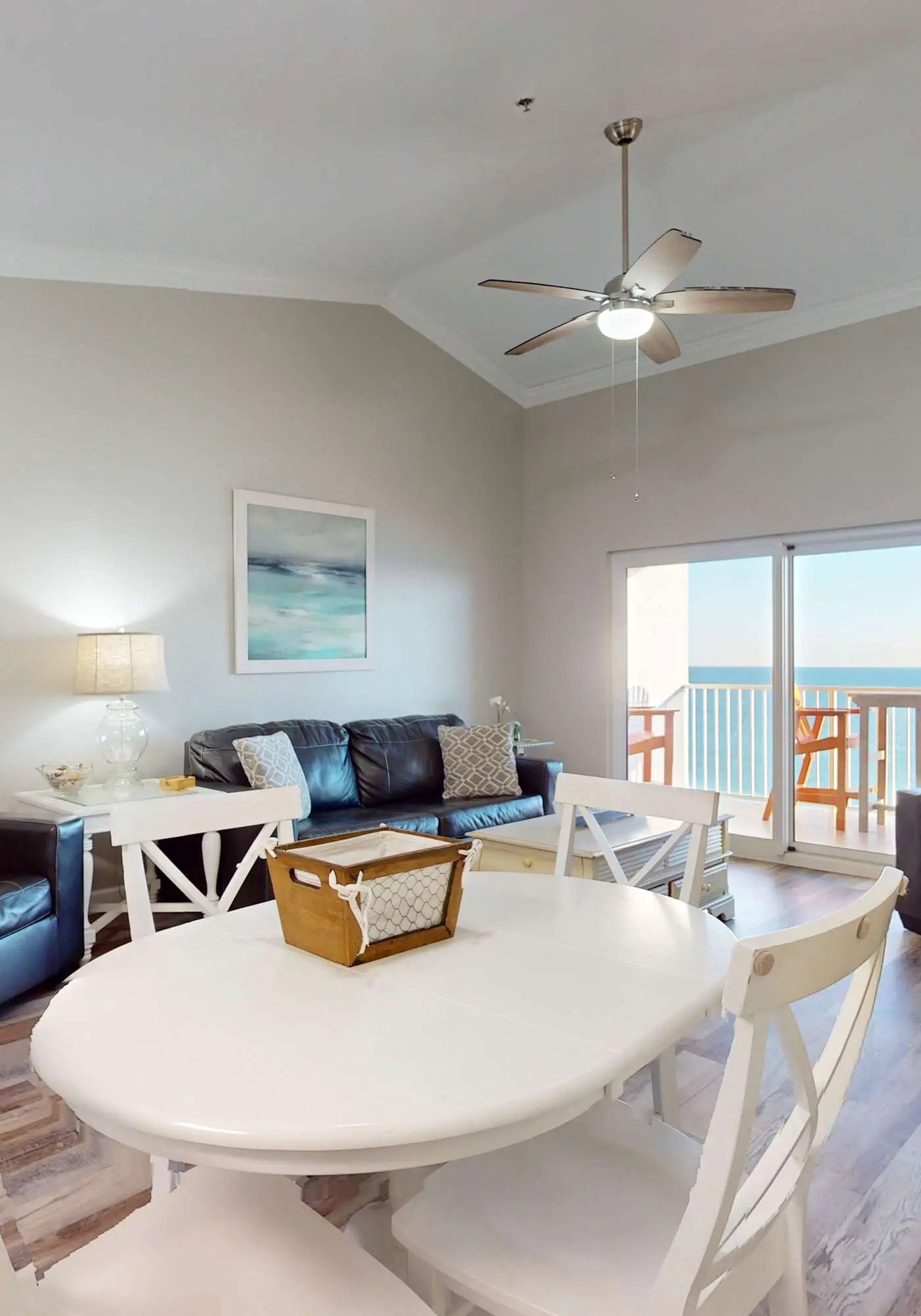 Delightful beachfront condo w/ a furnished balcony, views, & a shared pool