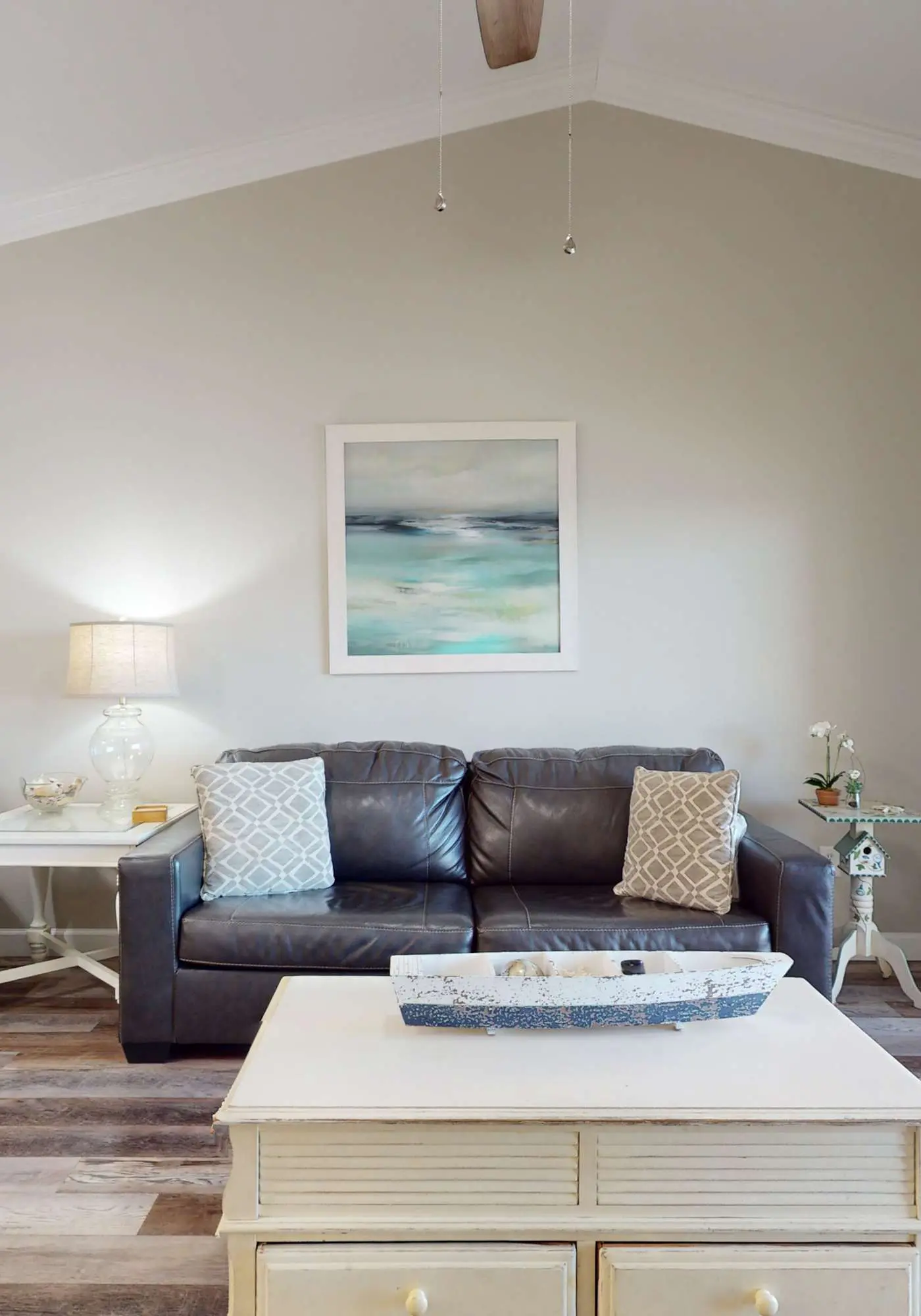 Delightful beachfront condo w/ a furnished balcony, views, & a shared pool