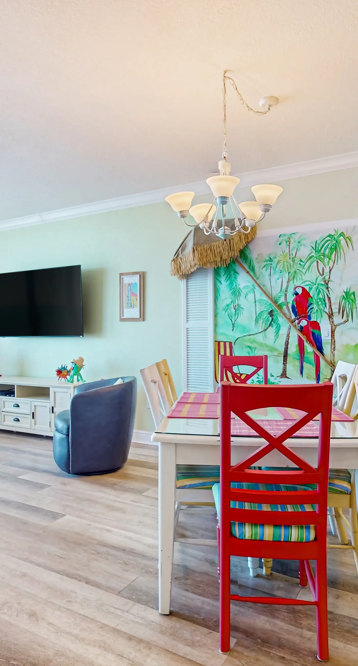 Colorful beachfront condo with Gulf views, pool, sauna, gym & W/D