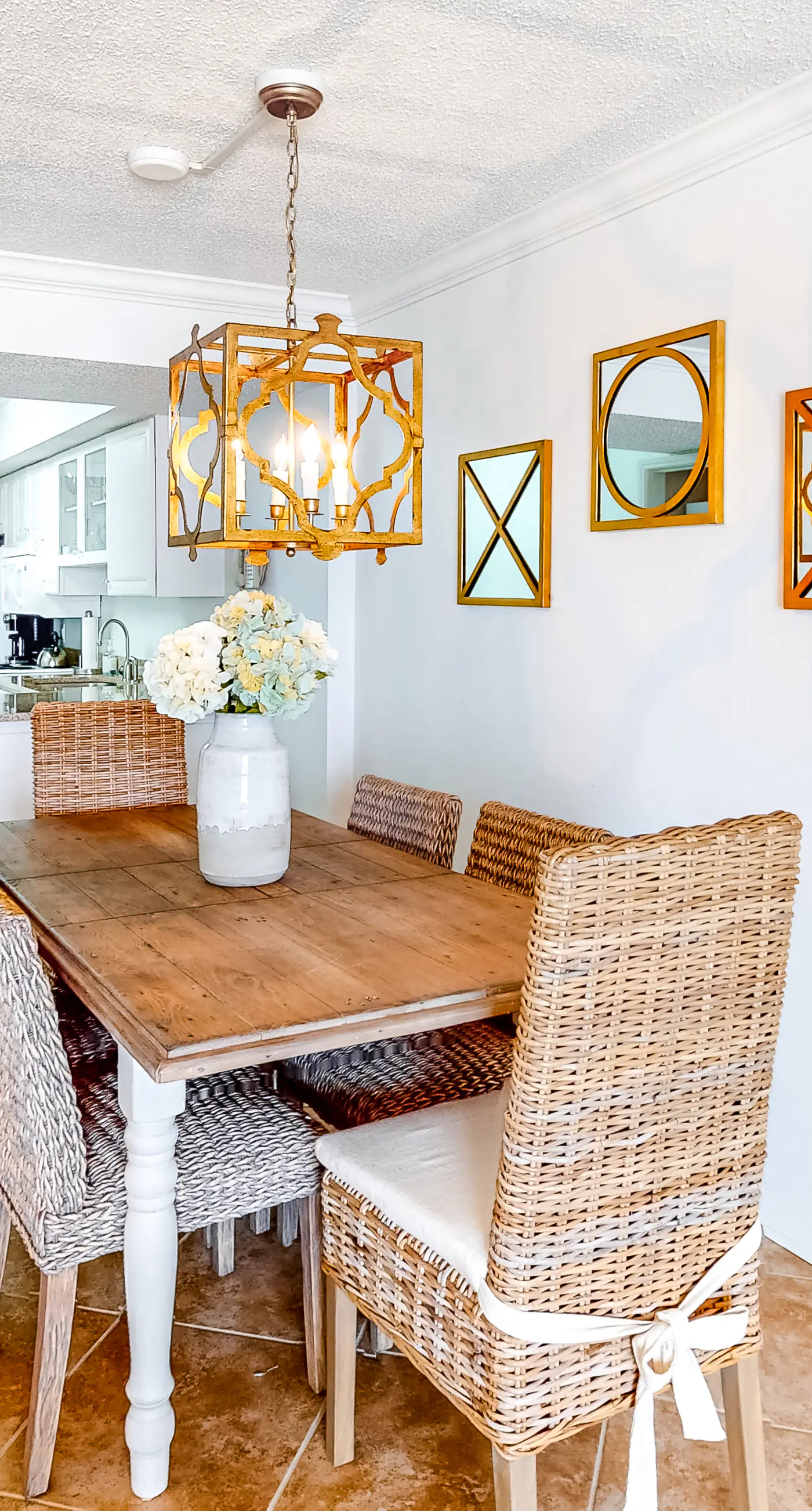 Sunny Beachfront Condo w Free WiFi, Furnished Balcony, Shared Pool