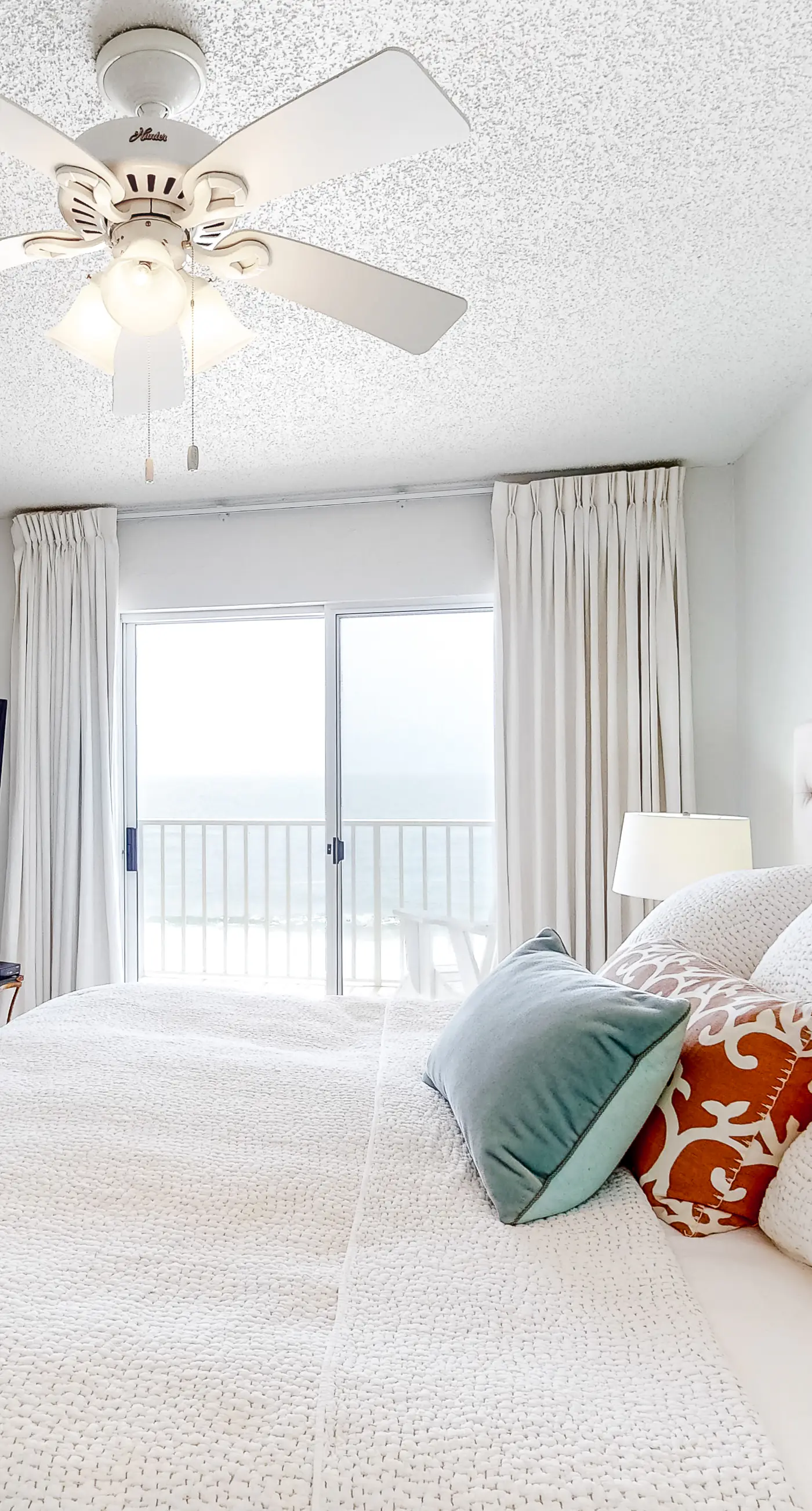 Sunny Beachfront Condo w Free WiFi, Furnished Balcony, Shared Pool