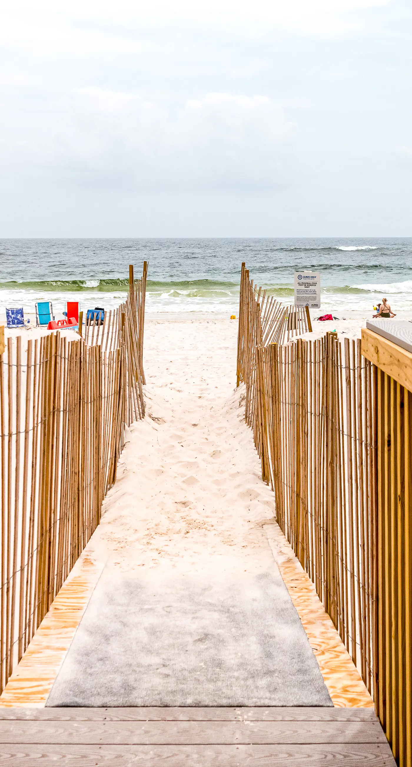 Sunny Beachfront Condo w Free WiFi, Furnished Balcony, Shared Pool