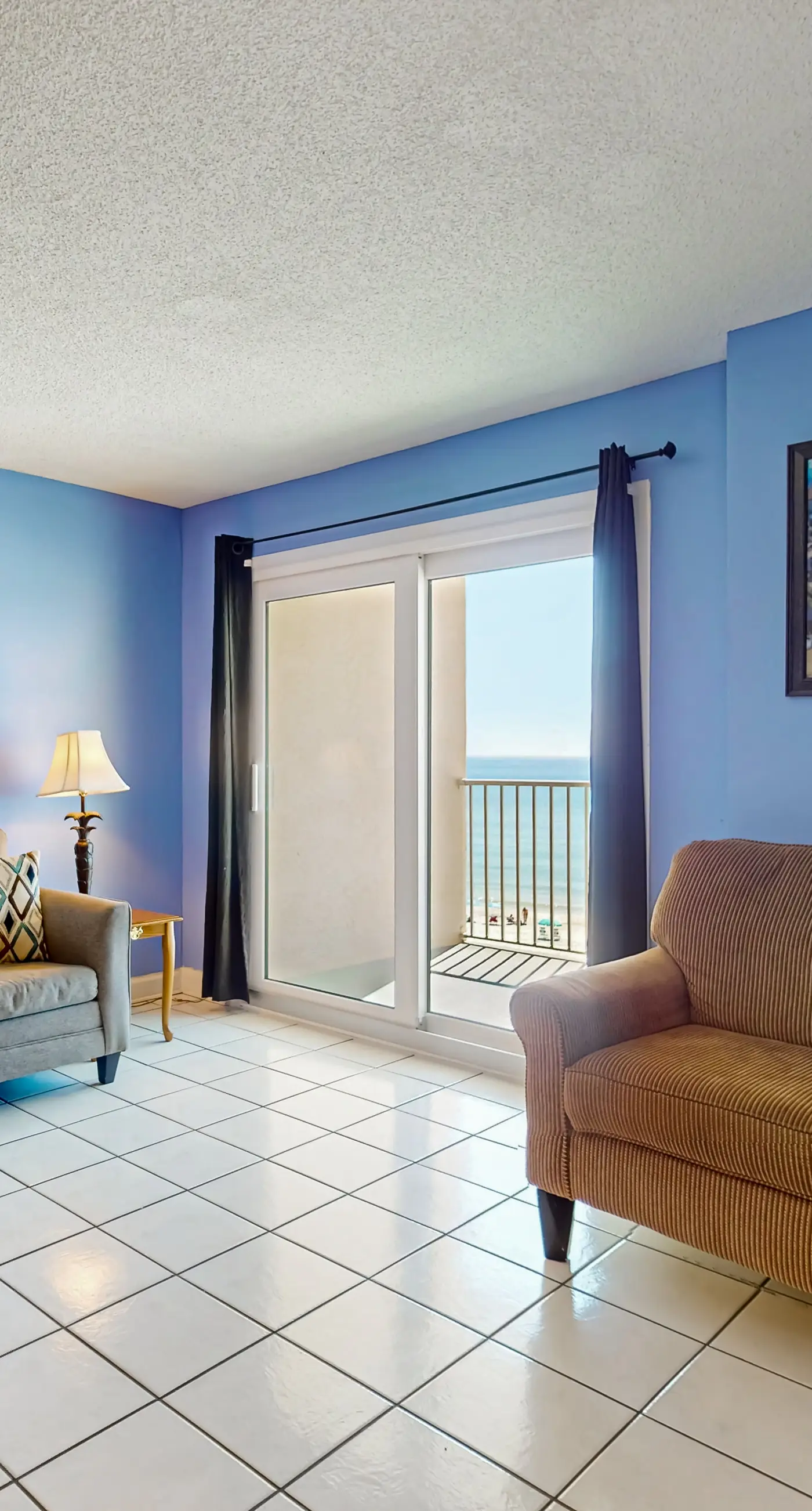 Clearwater condo with bunk room, pool, & balcony - walk to waves