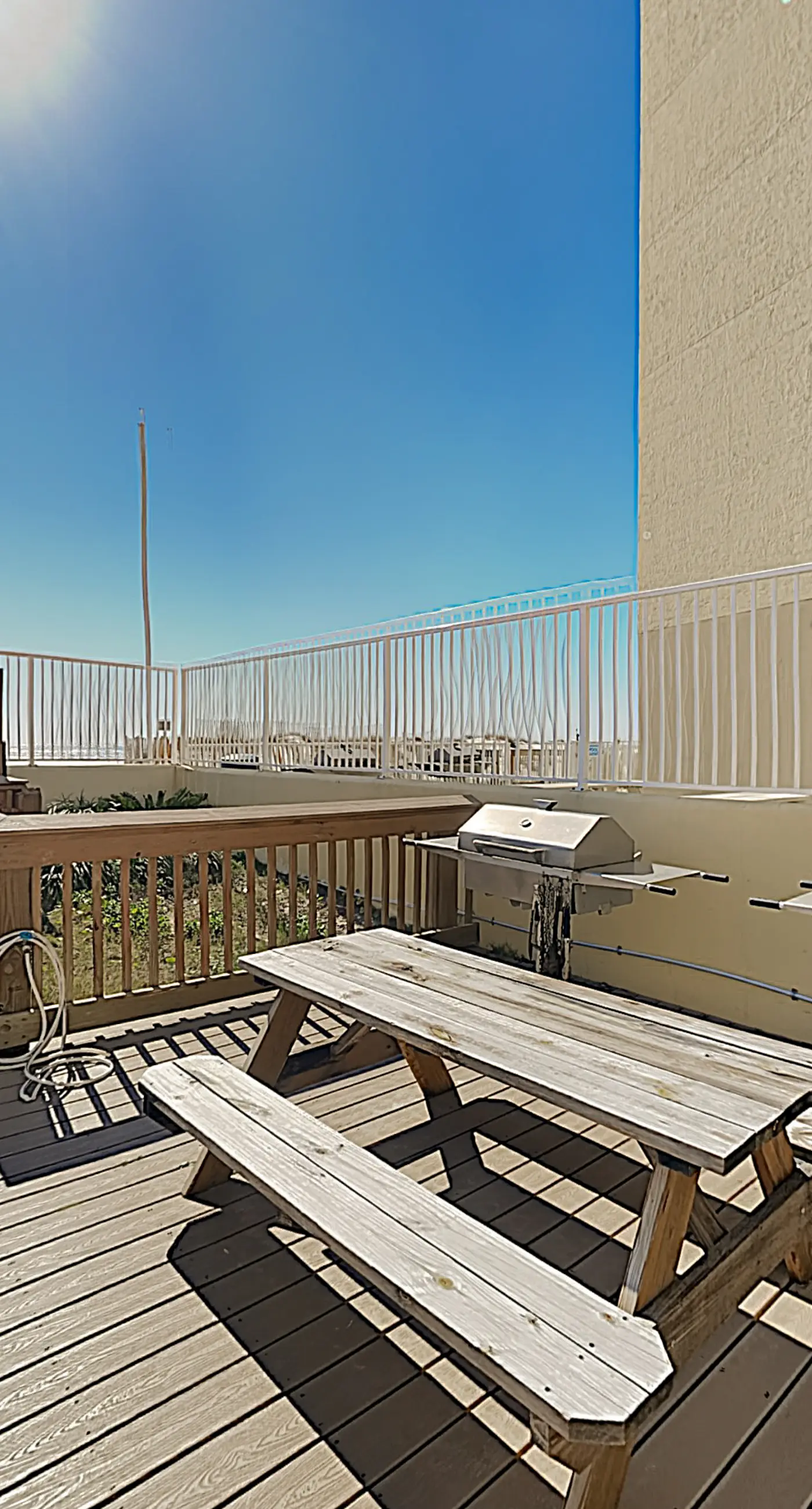 Clearwater condo with bunk room, pool, & balcony - walk to waves