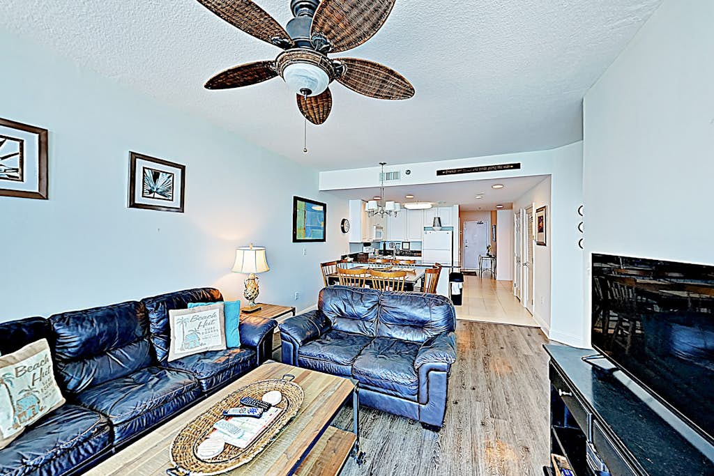 Gulfside Condo at The Lighthouse w/ Pools, Hot Tubs & Direct Beach Access