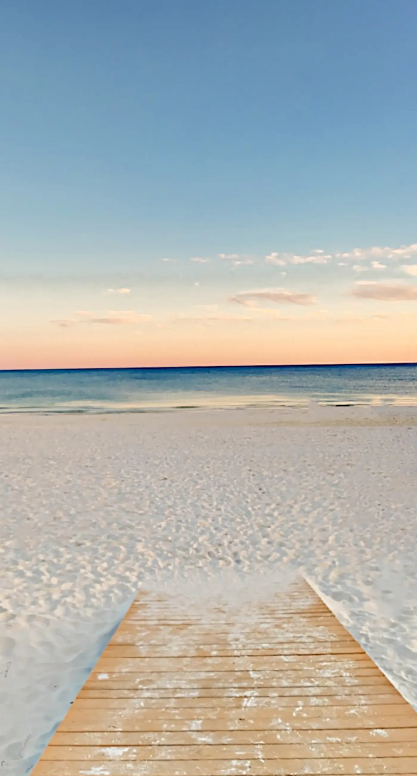 Fun Seahorse condo with gas grill, W&D, & pool access - walk to West Beach