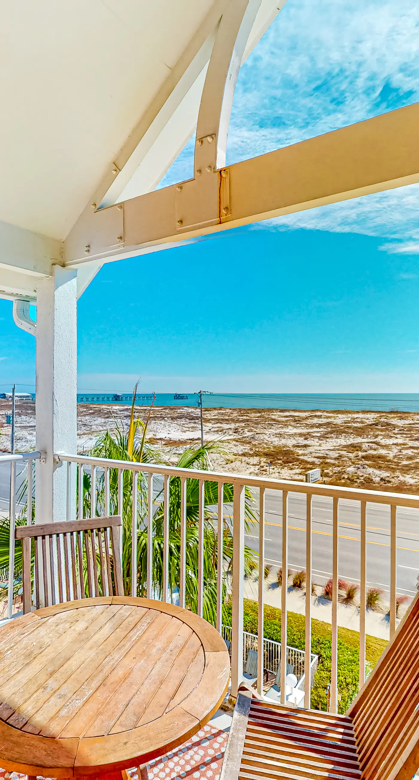 Direct Gulf Front Condo with Resort Pools & Hot Tubs - Steps to Beach