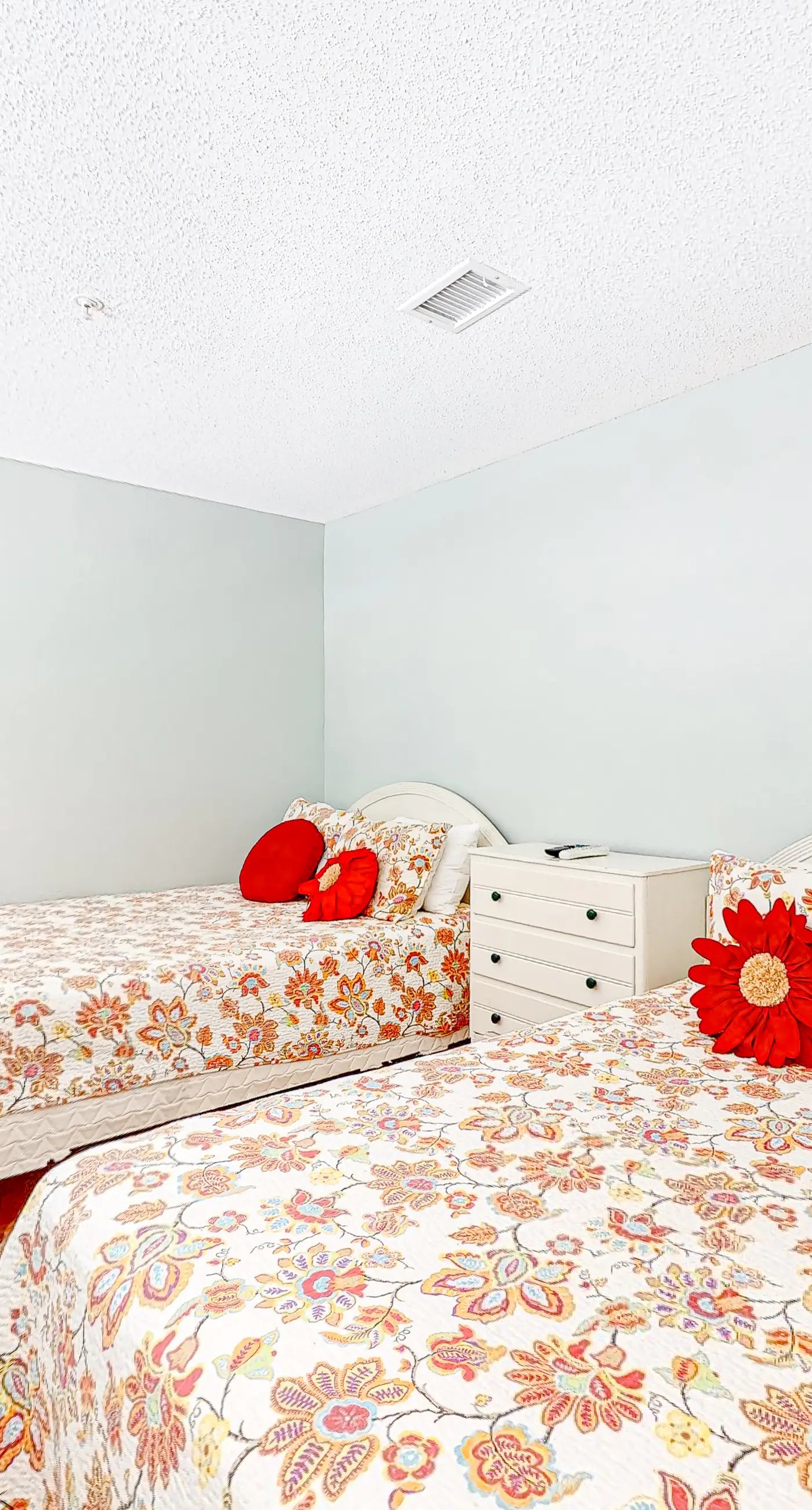 Direct Gulf Front Condo with Resort Pools & Hot Tubs - Steps to Beach