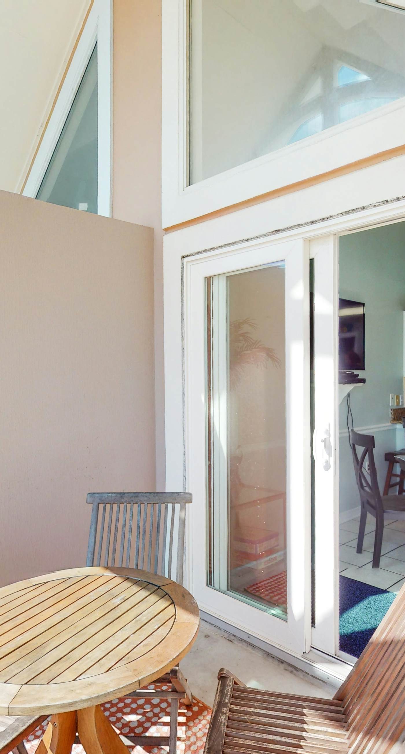 Direct Gulf Front Condo with Resort Pools & Hot Tubs - Steps to Beach