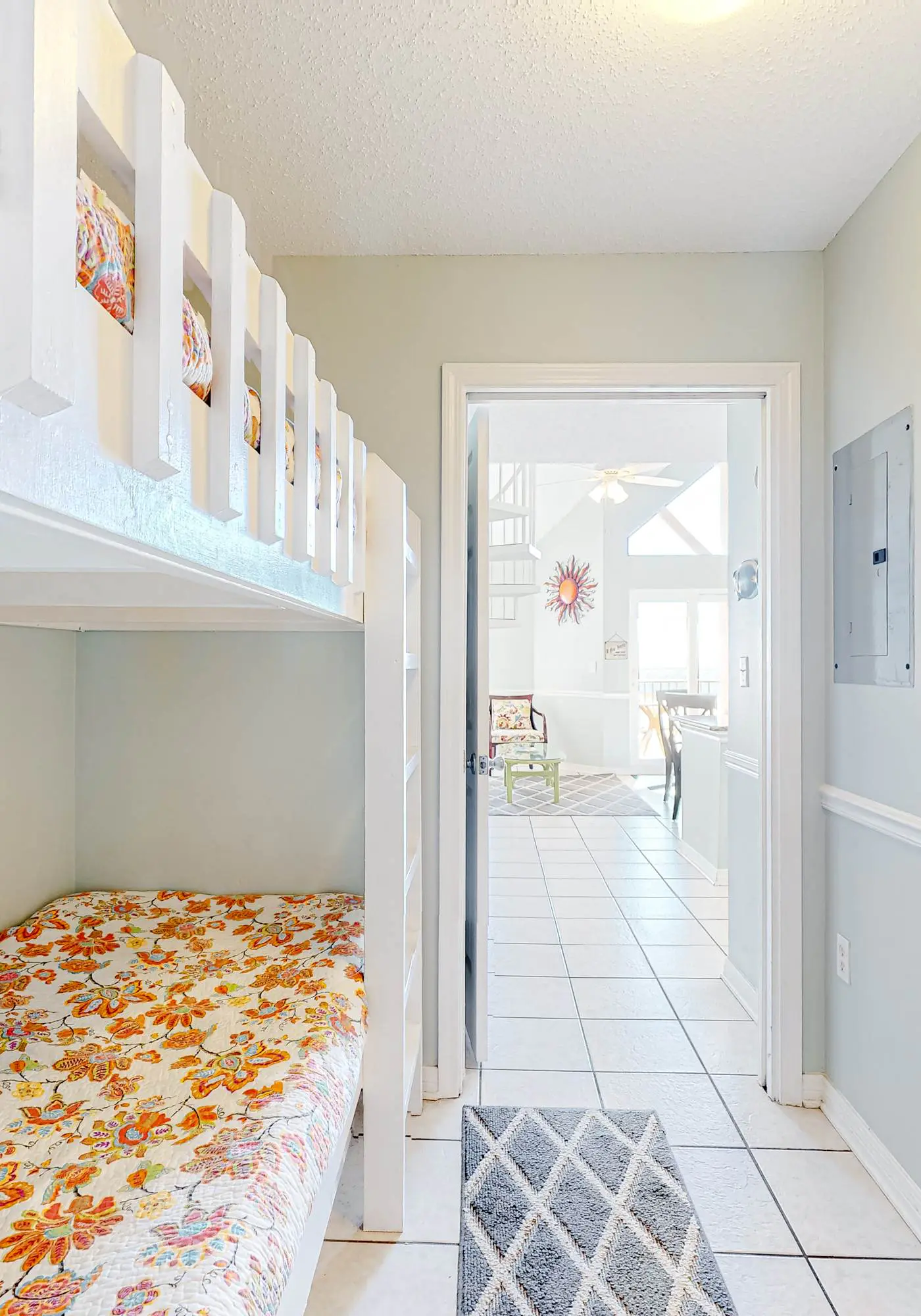 Direct Gulf Front Condo with Resort Pools & Hot Tubs - Steps to Beach