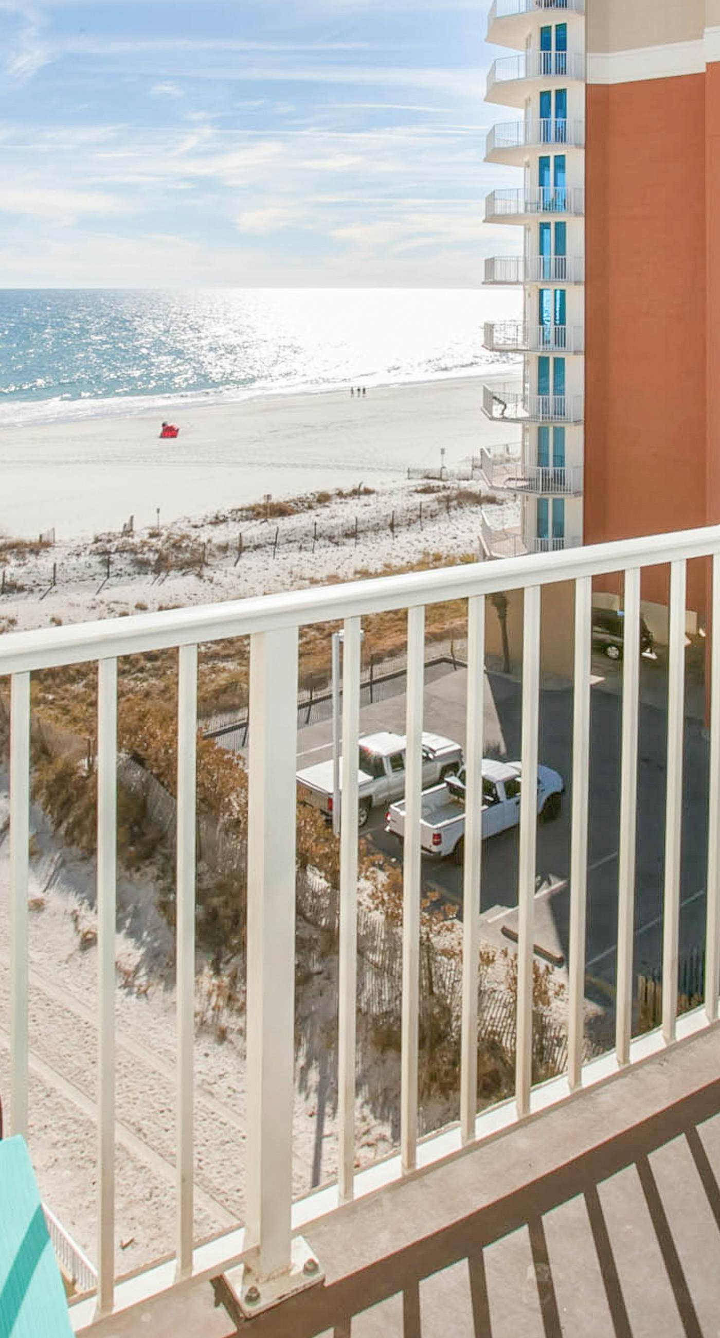 Beachfront Condo, Private 6th-Floor Balcony, Gulf Views, Pool, Sundeck