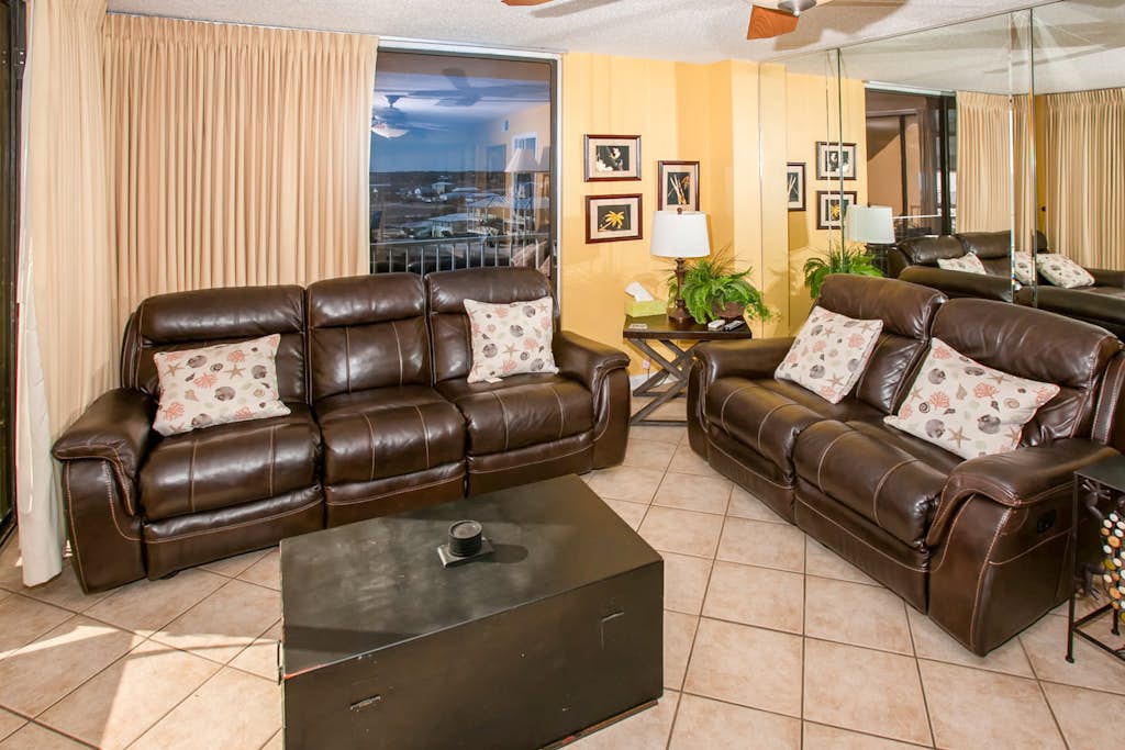 Beachfront Condo, Private 6th-Floor Balcony, Gulf Views, Pool, Sundeck