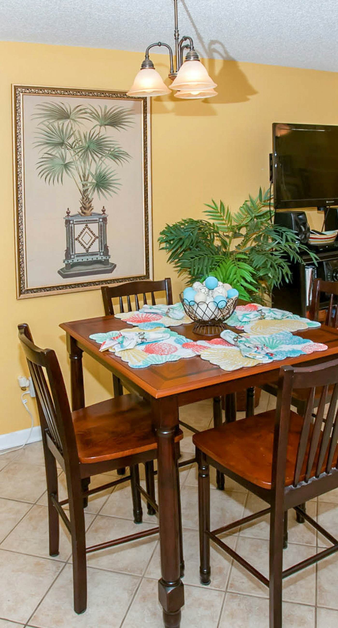 Beachfront Condo, Private 6th-Floor Balcony, Gulf Views, Pool, Sundeck