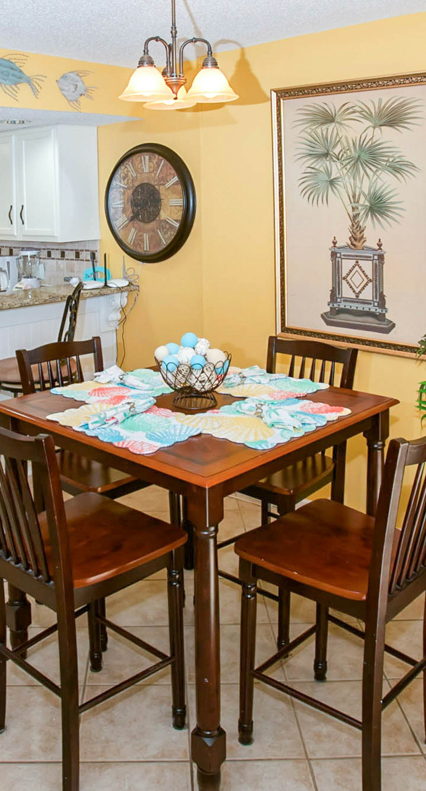 Beachfront Condo, Private 6th-Floor Balcony, Gulf Views, Pool, Sundeck