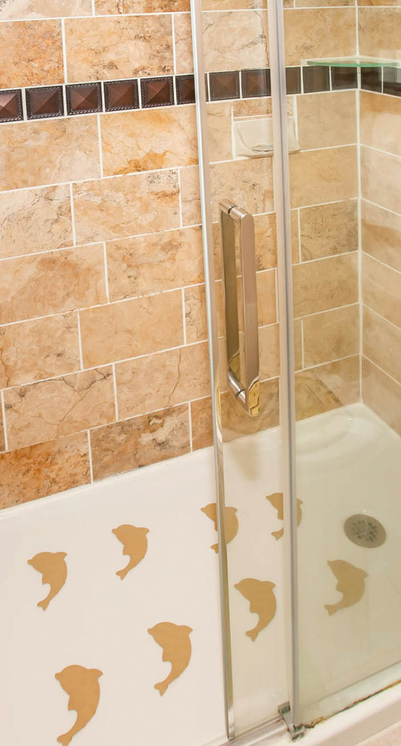 Beachfront Condo, Private 6th-Floor Balcony, Gulf Views, Pool, Sundeck