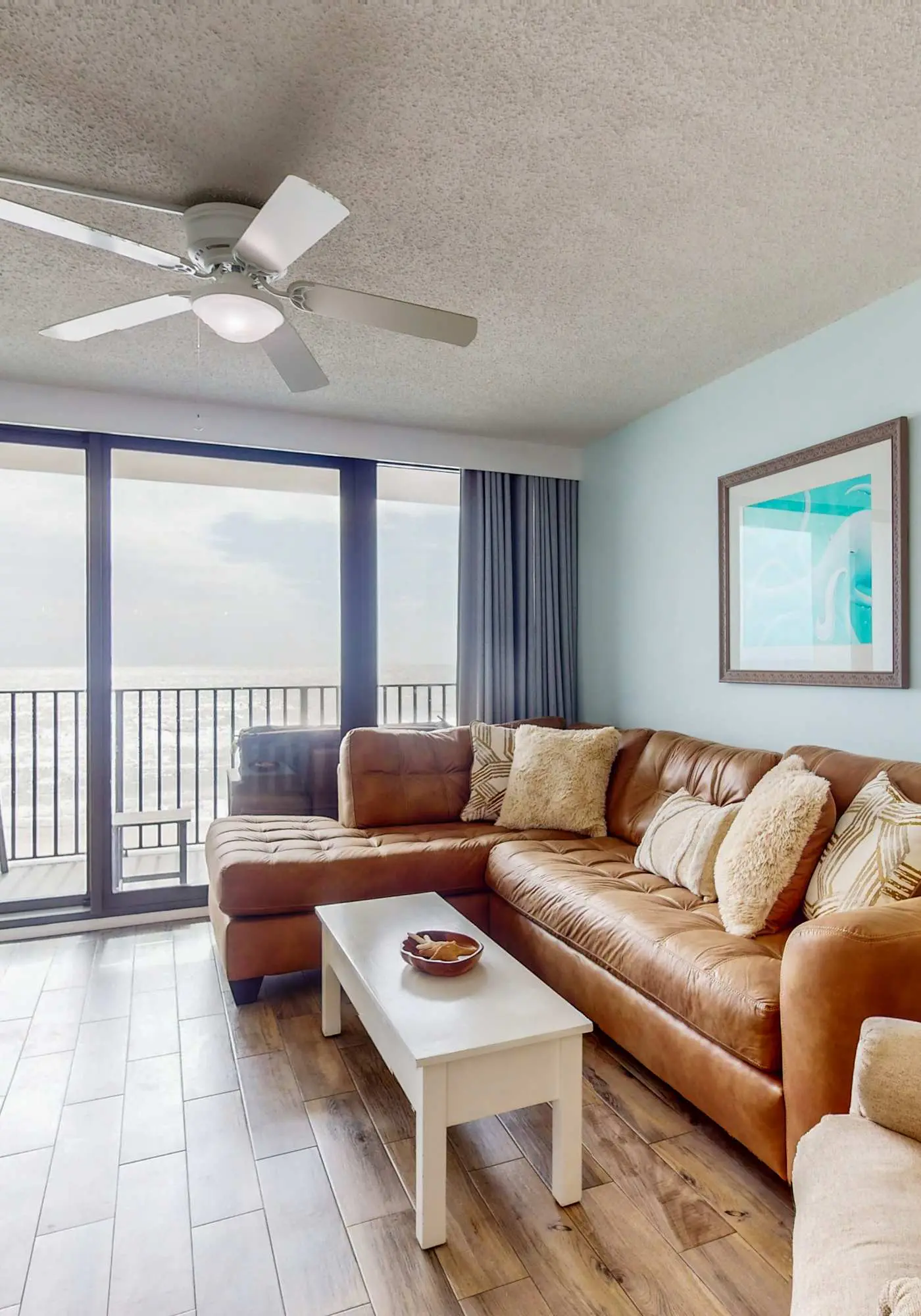 Absolute Gulf-front condo with beach view and pool