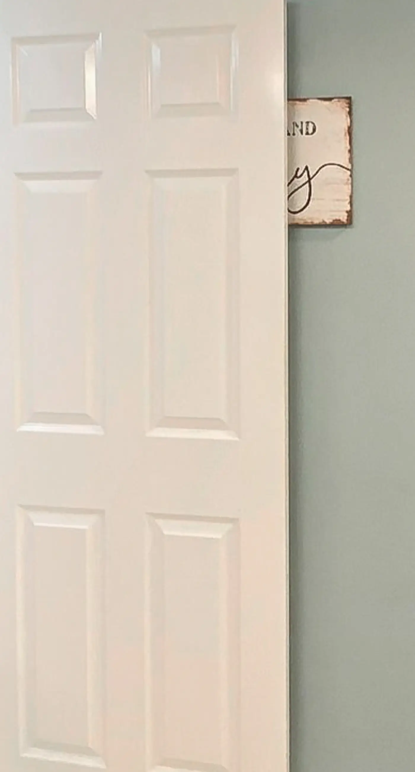 Beachfront Condo w/ Great Gulf View, Balcony, WiFi, Shared Pools/Hot Tub/Saunas