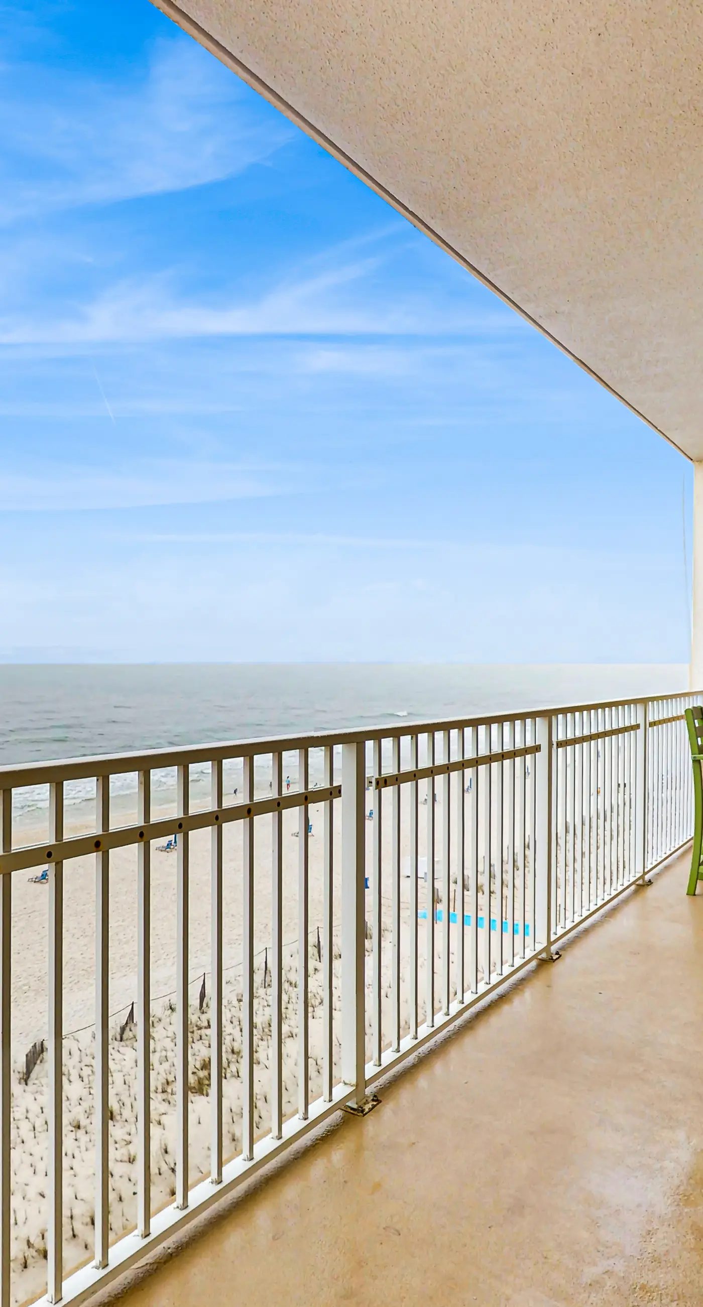 Corner Gulf/beachfront condo with pool, hot tub, sauna, & private balcony
