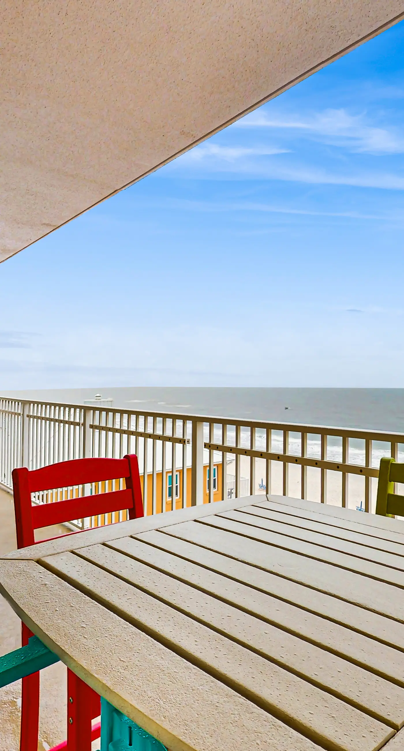Corner Gulf/beachfront condo with pool, hot tub, sauna, & private balcony