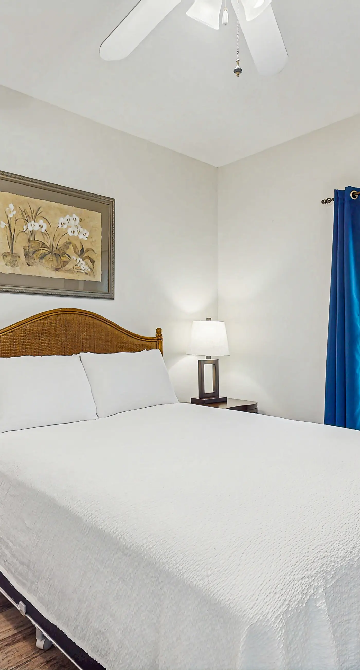 Corner Gulf/beachfront condo with pool, hot tub, sauna, & private balcony